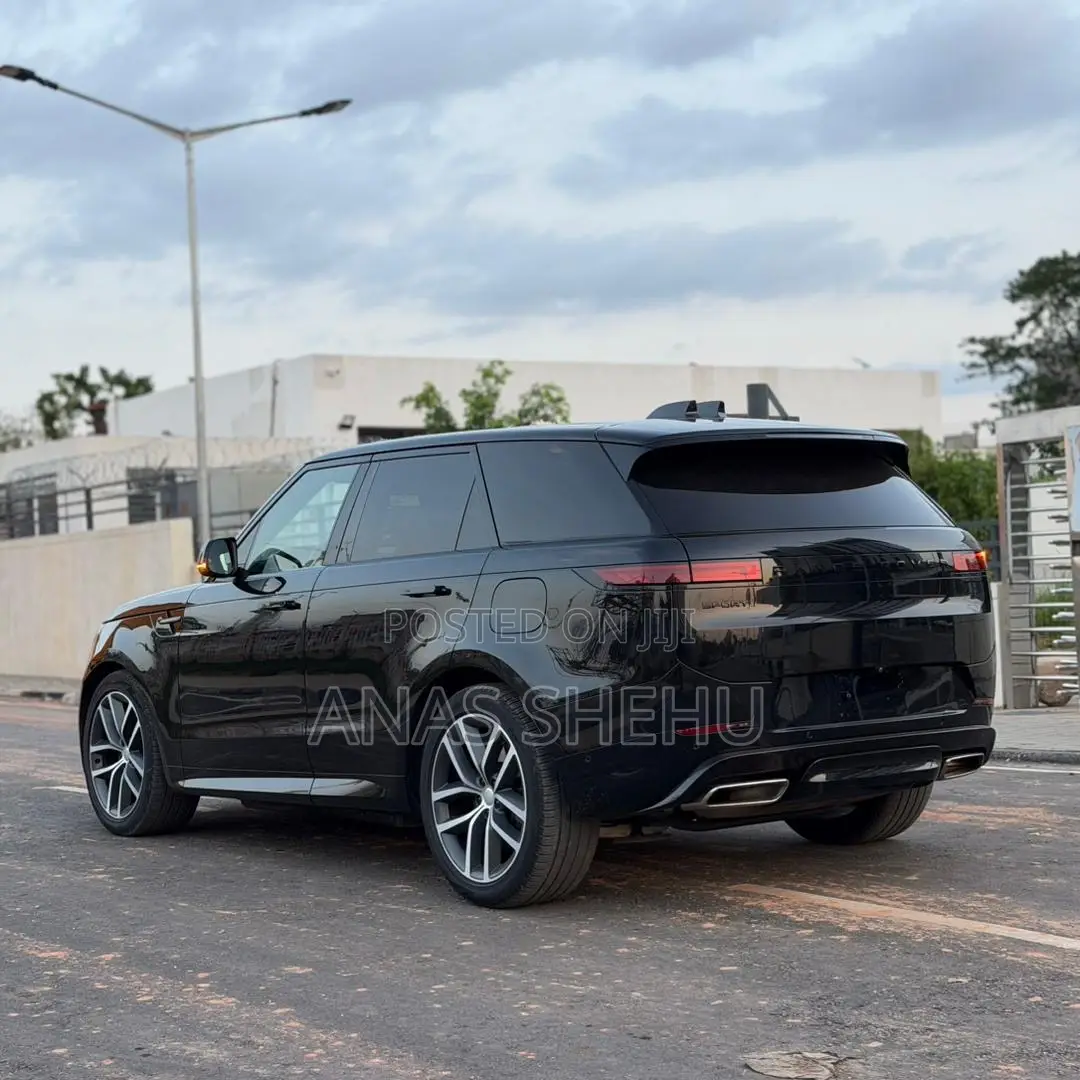 Land Rover Range Rover Sport P460 PHEV Dynamic SE 2025 Black