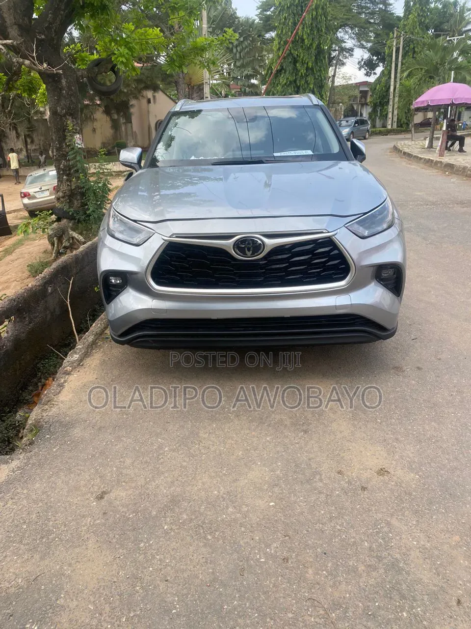 Toyota Highlander XLE 2022 Gray