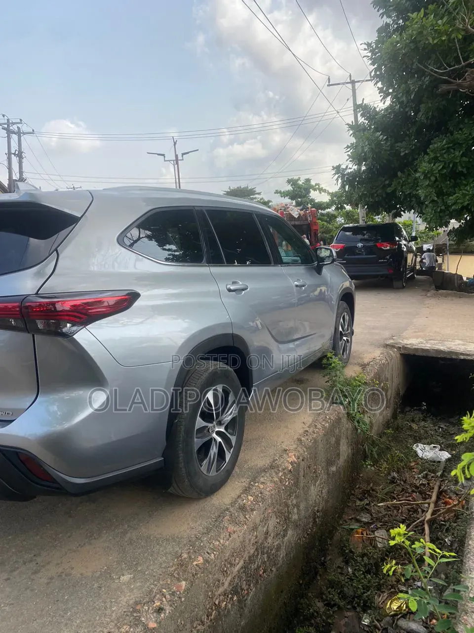 Toyota Highlander XLE 2022 Gray