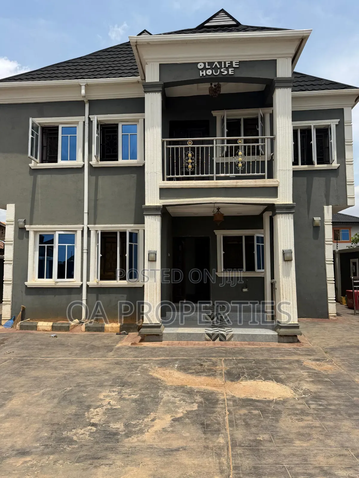 Furnished 5bdrm Duplex in Okebadan Estate, for sale