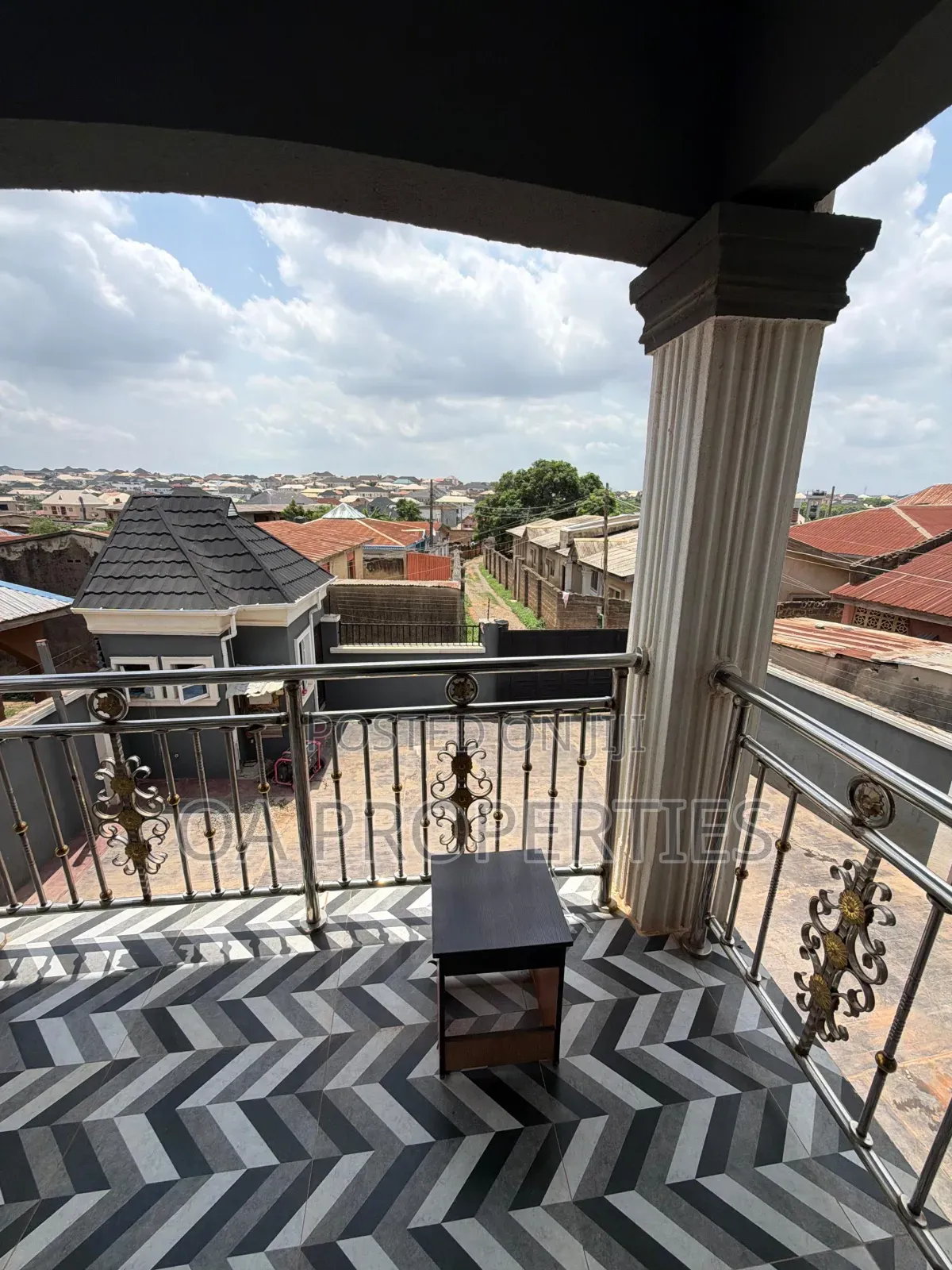 Furnished 5bdrm Duplex in Okebadan Estate, for sale