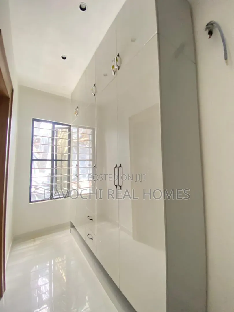 4bdrm Duplex in Lekki Phase 1 for sale