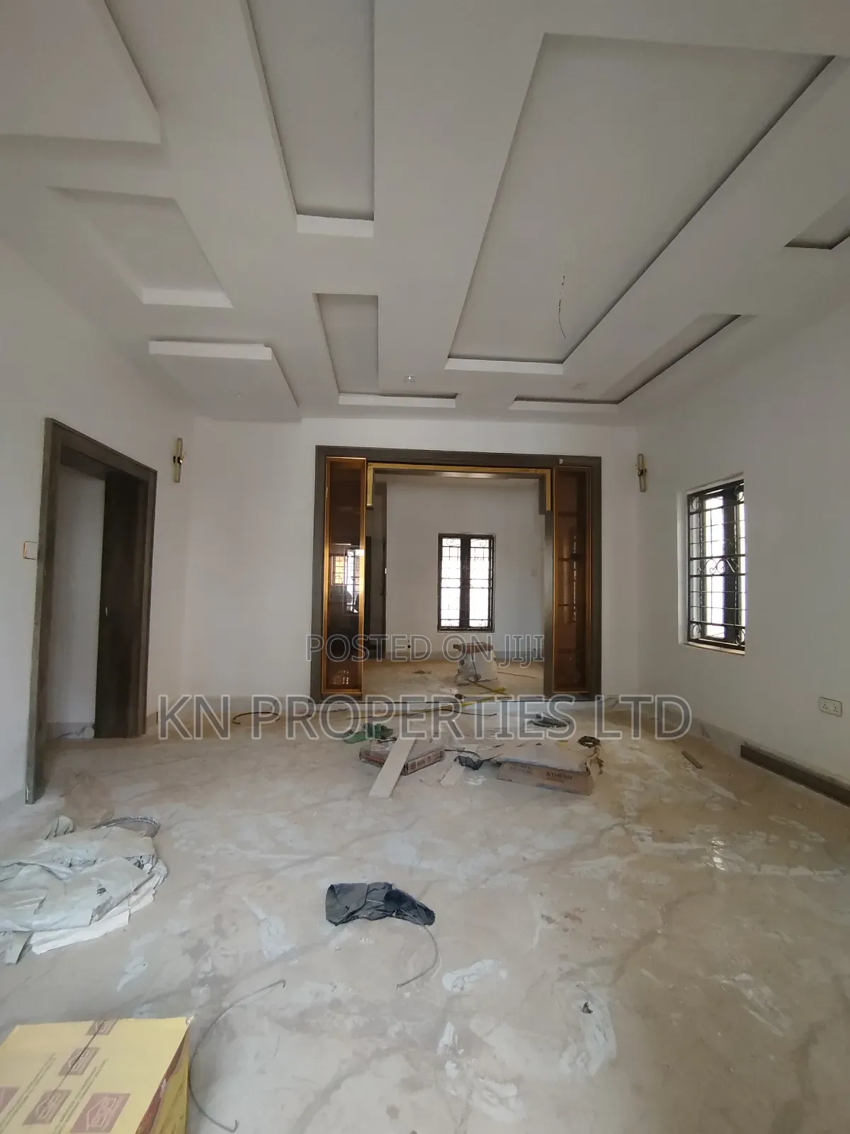 6bdrm Duplex in Estate, Lugbe District for sale