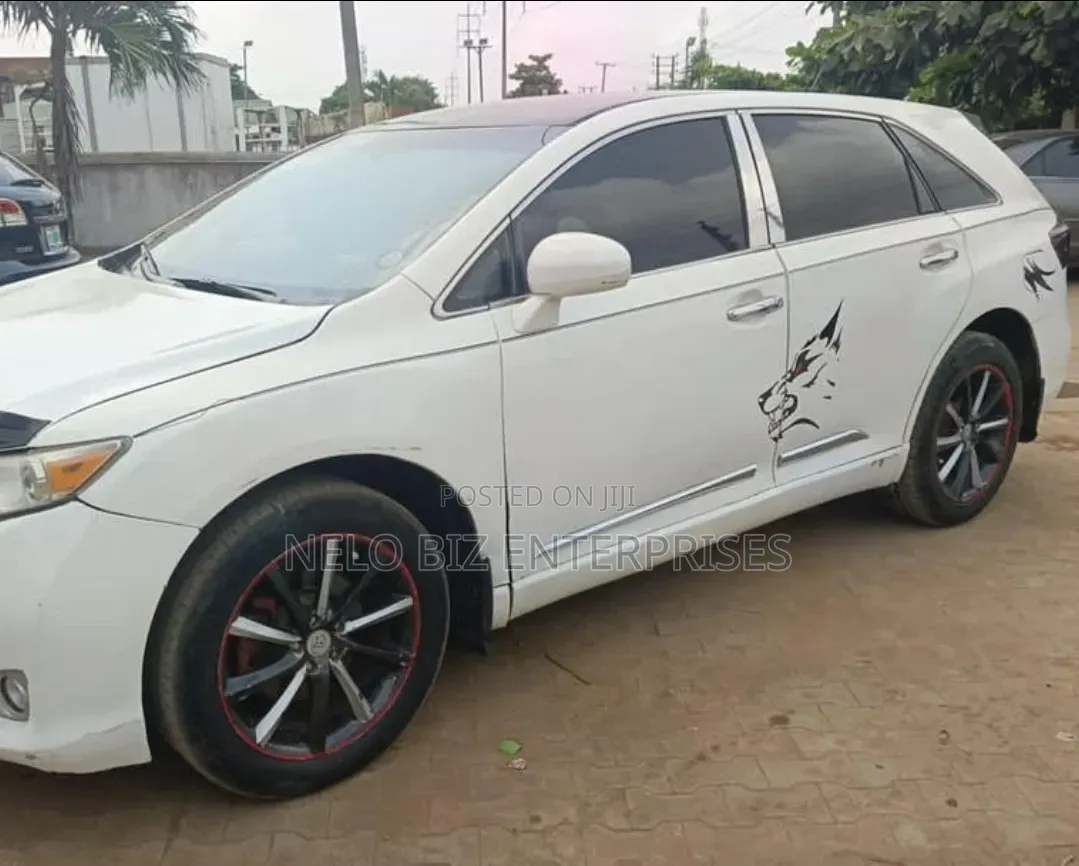Toyota Venza V6 AWD 2010 White