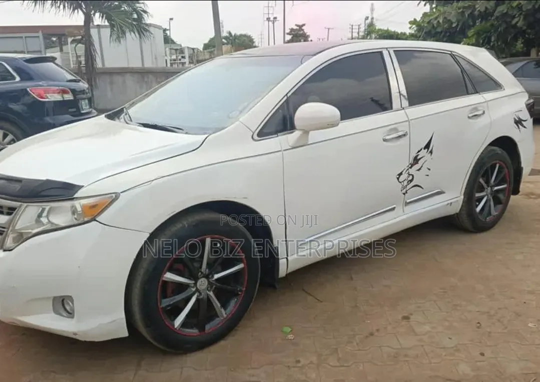 Toyota Venza V6 AWD 2010 White