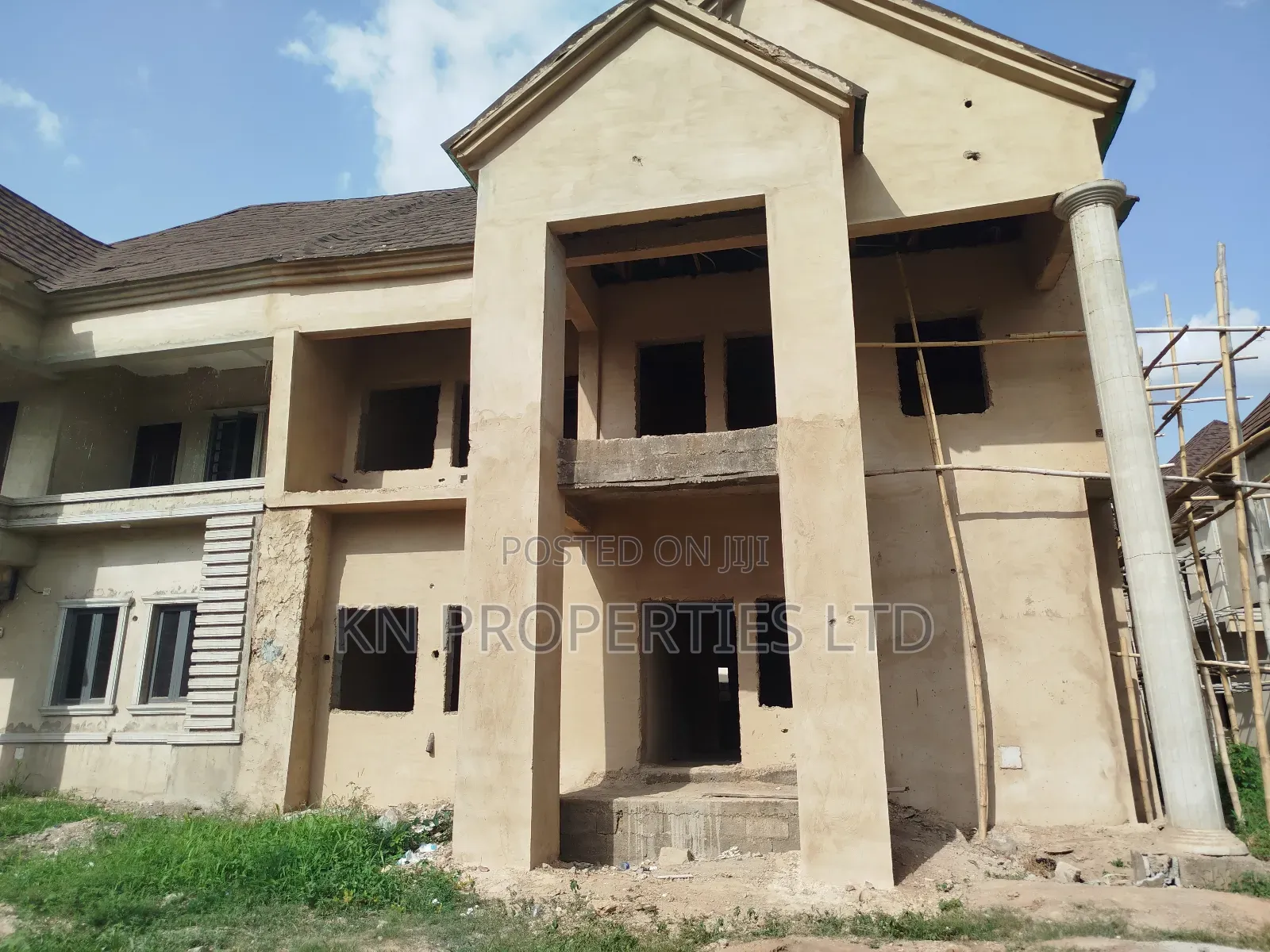 4bdrm Duplex in Lubge, Lugbe District for sale