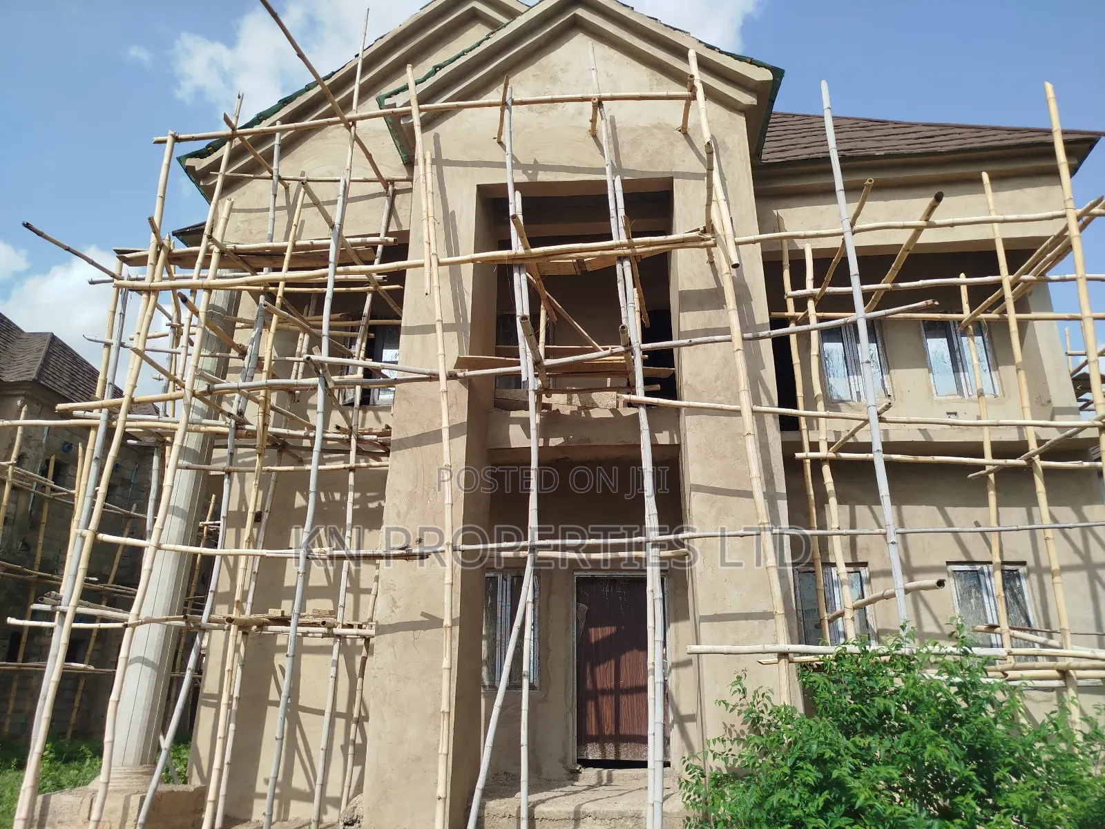 4bdrm Duplex in Lubge, Lugbe District for sale