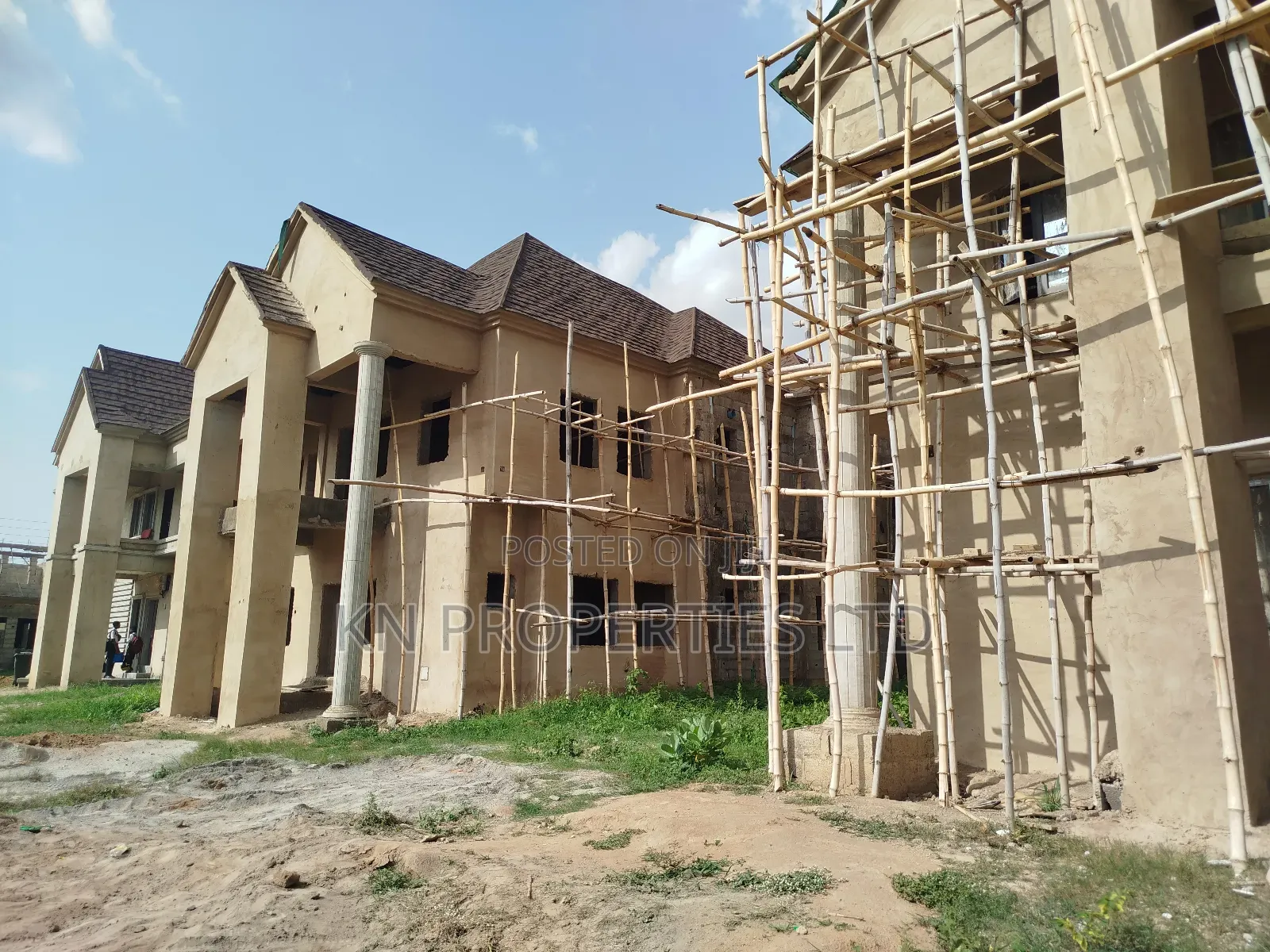 4bdrm Duplex in Lubge, Lugbe District for sale