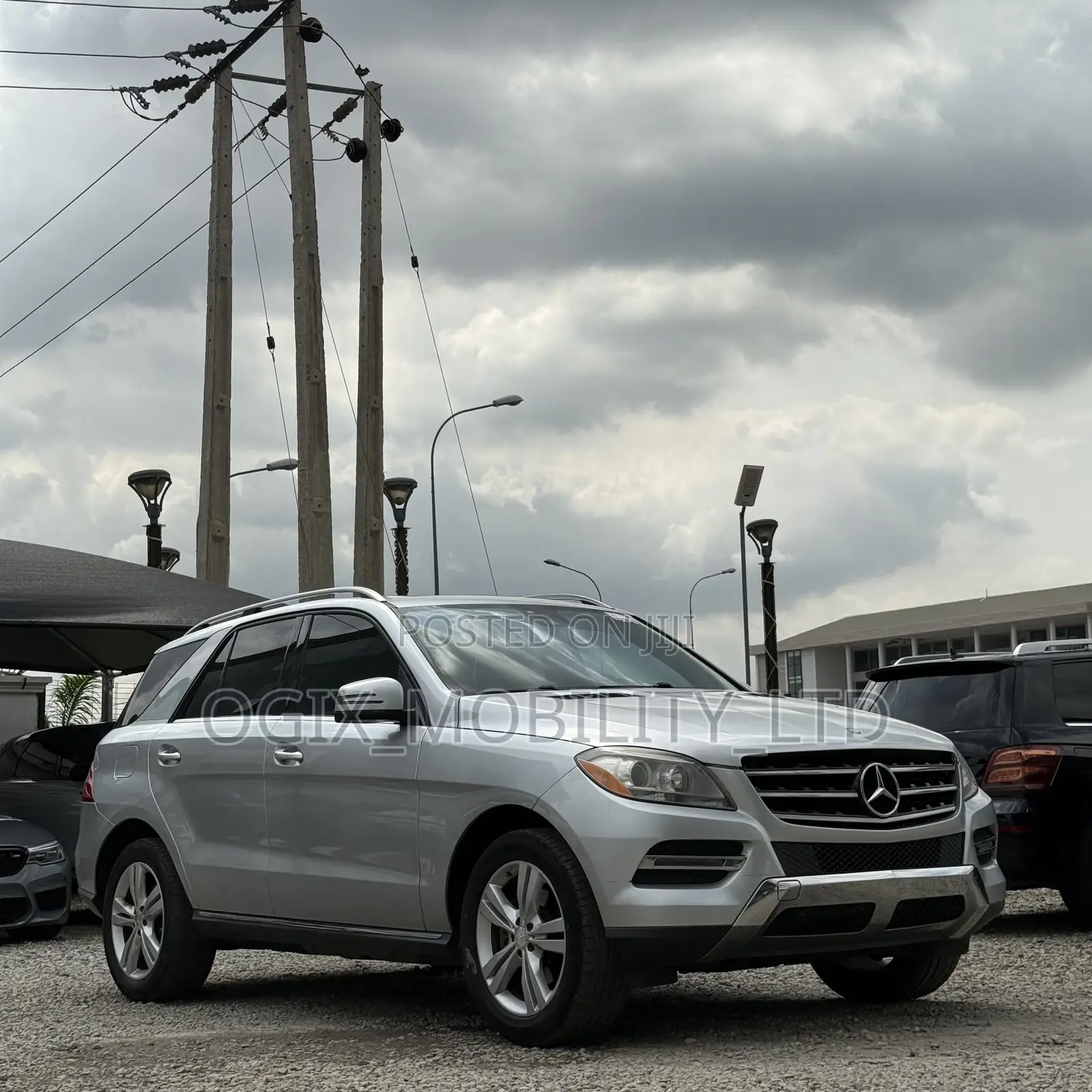 Mercedes-Benz M Class ML350 4MATIC 4dr SUV AWD (3.5L 6cyl 7A) 2014 Silver