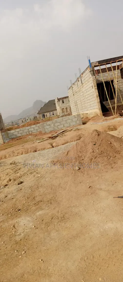 550sqm of Estate Plot:5 Bedrm Fully Detached Duplex+2bedrm Detached Bq