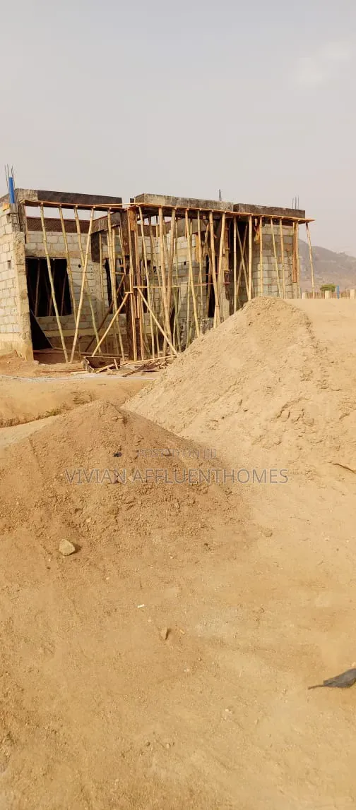 550sqm of Estate Plot:5 Bedrm Fully Detached Duplex+2bedrm Detached Bq