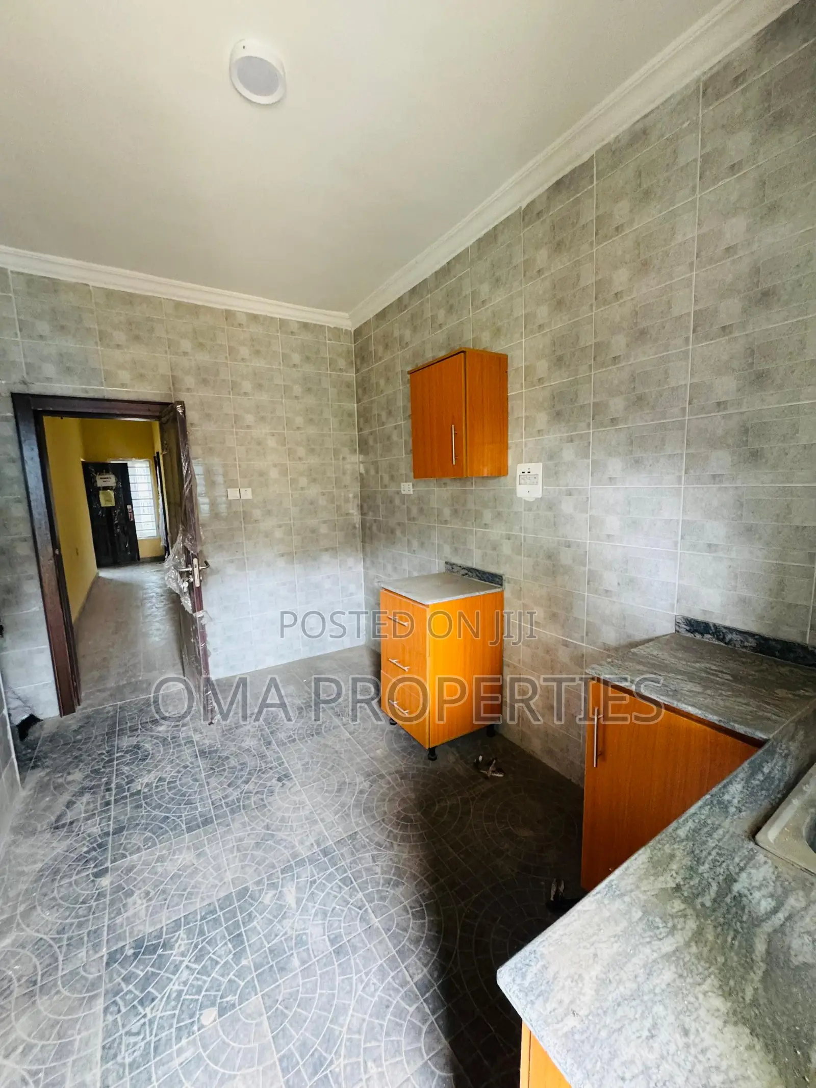 3bdrm House in Ipaja for sale