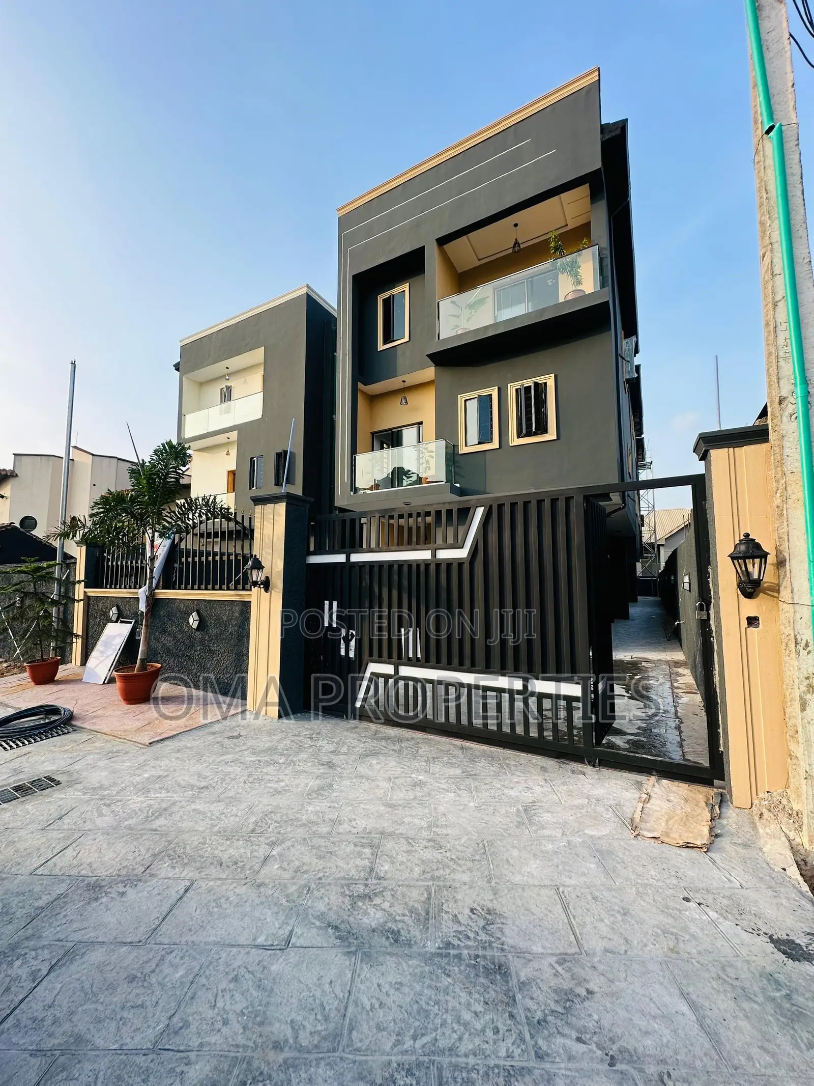 4bdrm House in Magodo for sale