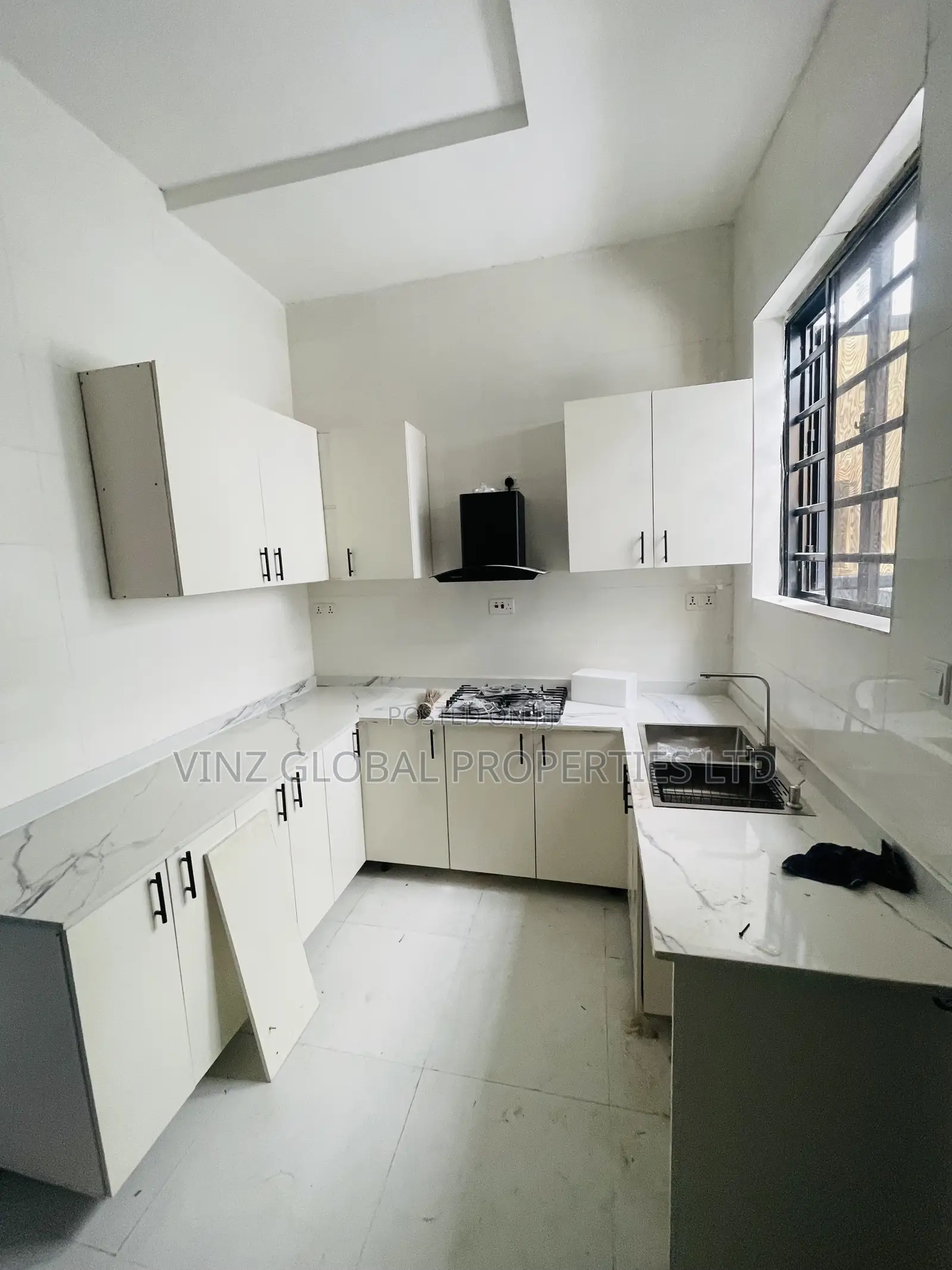 4bdrm Duplex in Lekki for rent