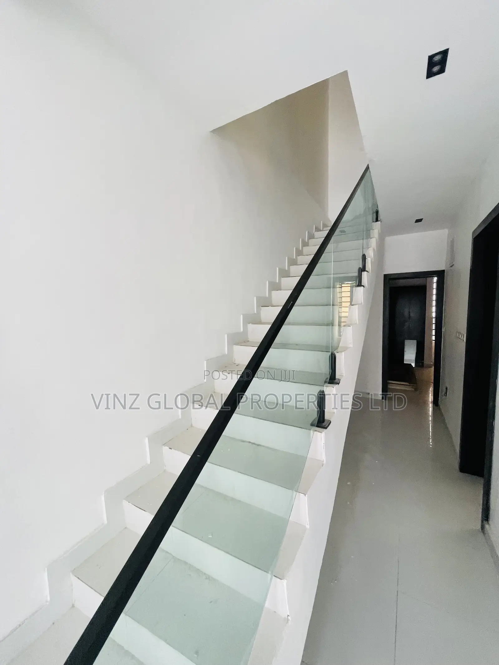 4bdrm Duplex in Lekki for rent