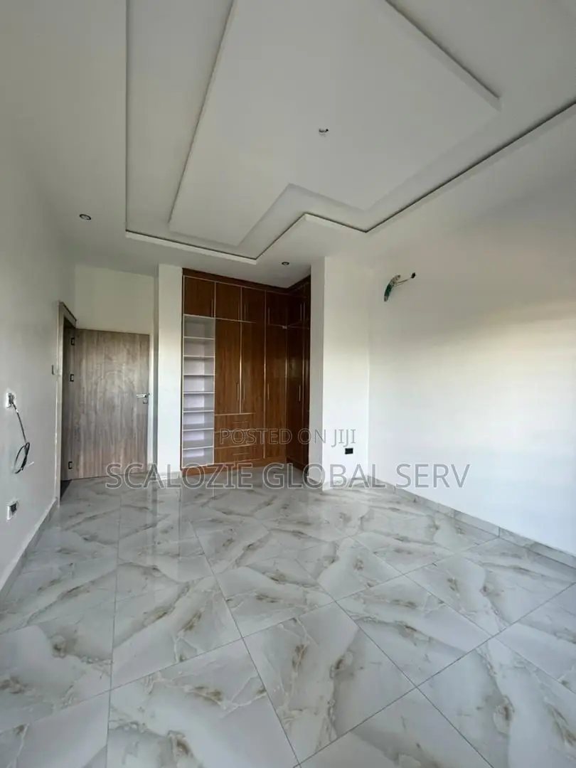 3bdrm Duplex in Shell Cooperative, for sale
