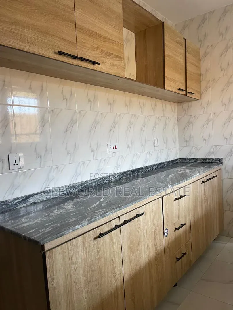2bdrm Apartment in Asaaju Estate Ojurin for rent
