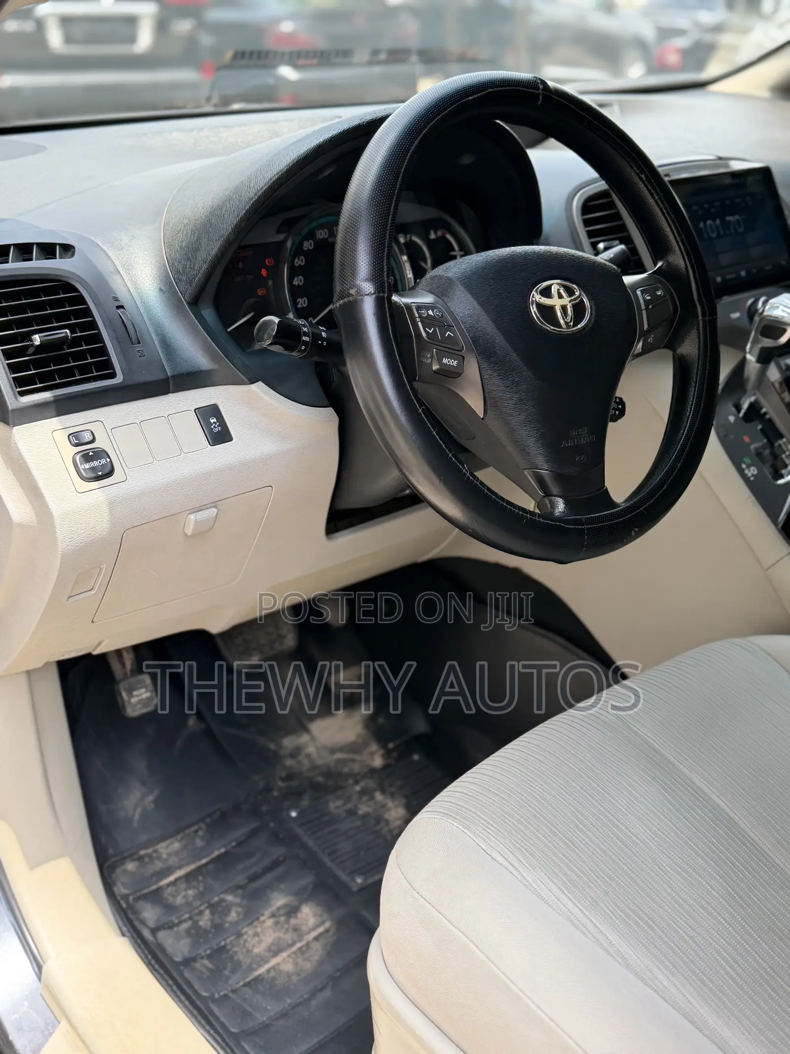 Toyota Venza LE 2010 Gray