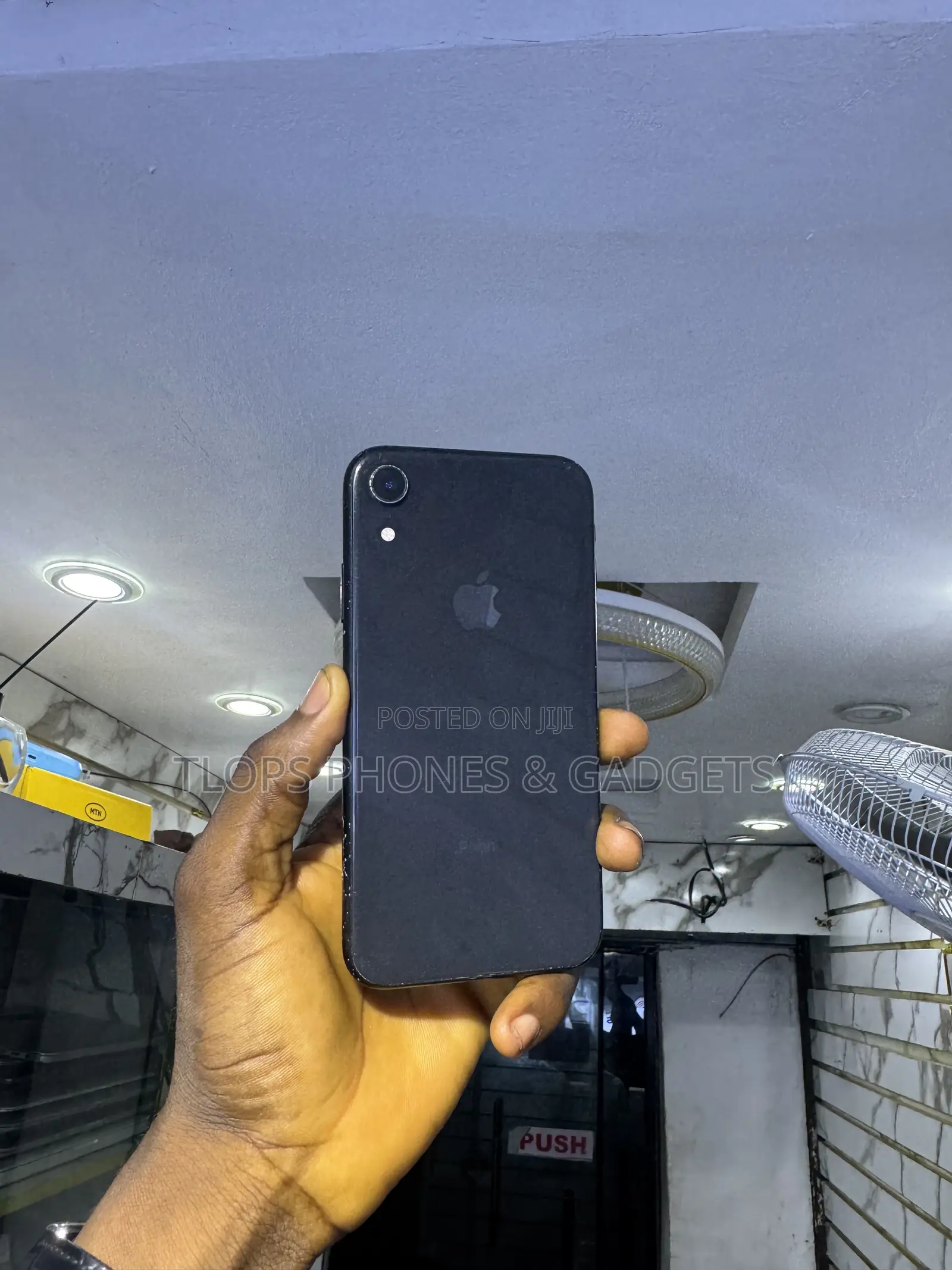 Apple iPhone XR 64 GB Black