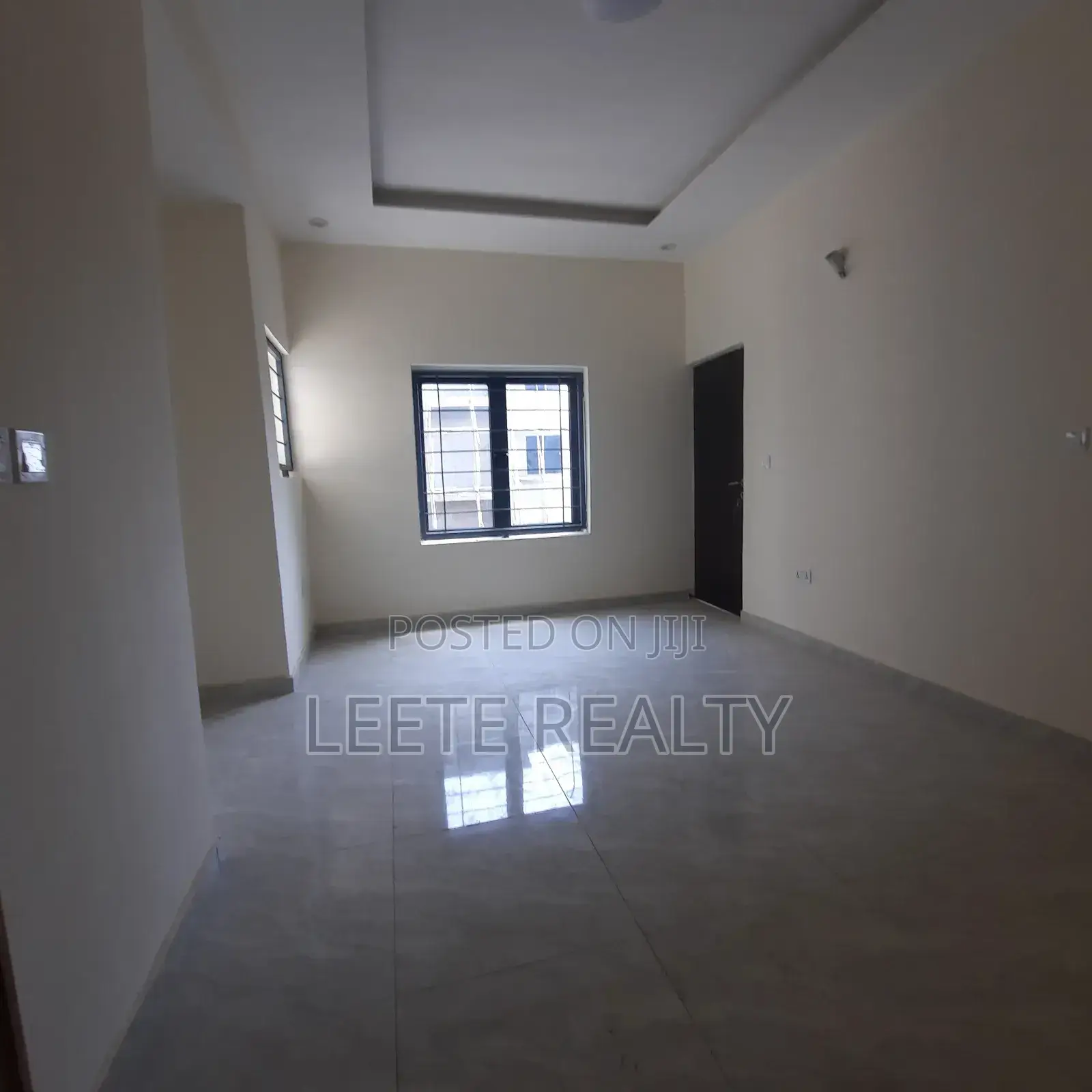 4bdrm Townhouse / Terrace in Mabushi for rent