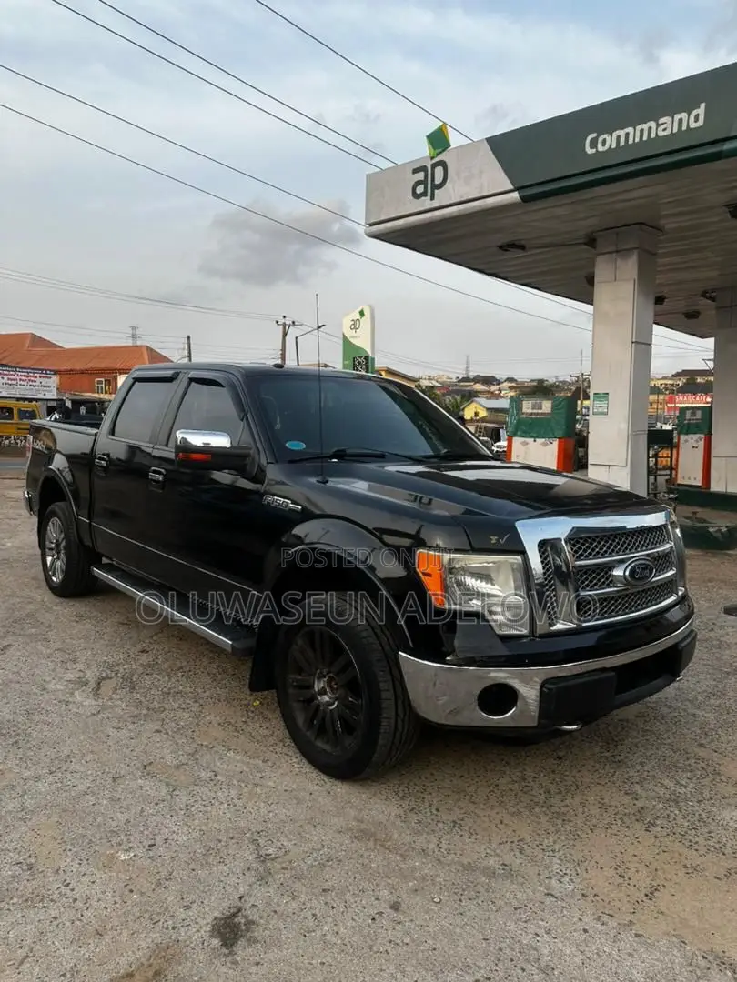 Ford F-150 XLT 2010 Black