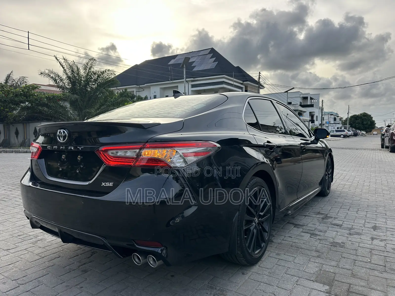 Toyota Camry XSE V6 (3.5L V6 8A) 2019 Black
