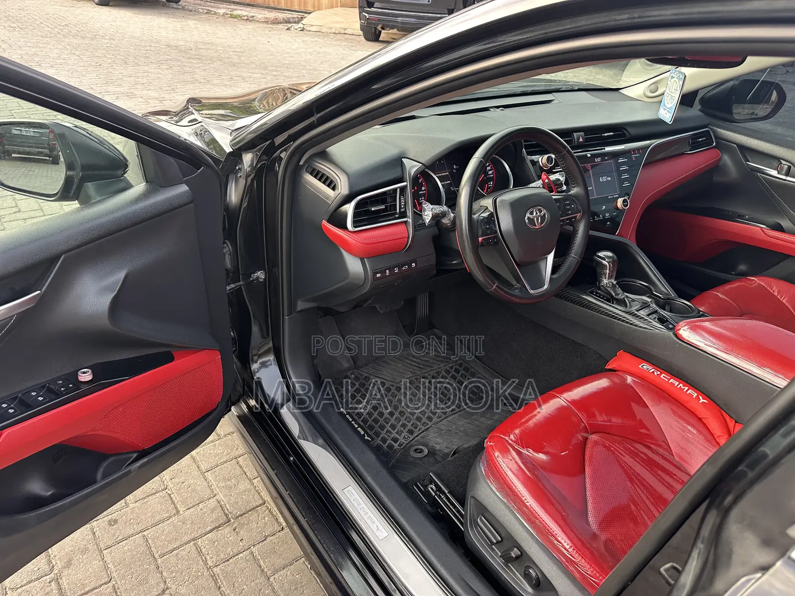 Toyota Camry XSE V6 (3.5L V6 8A) 2019 Black