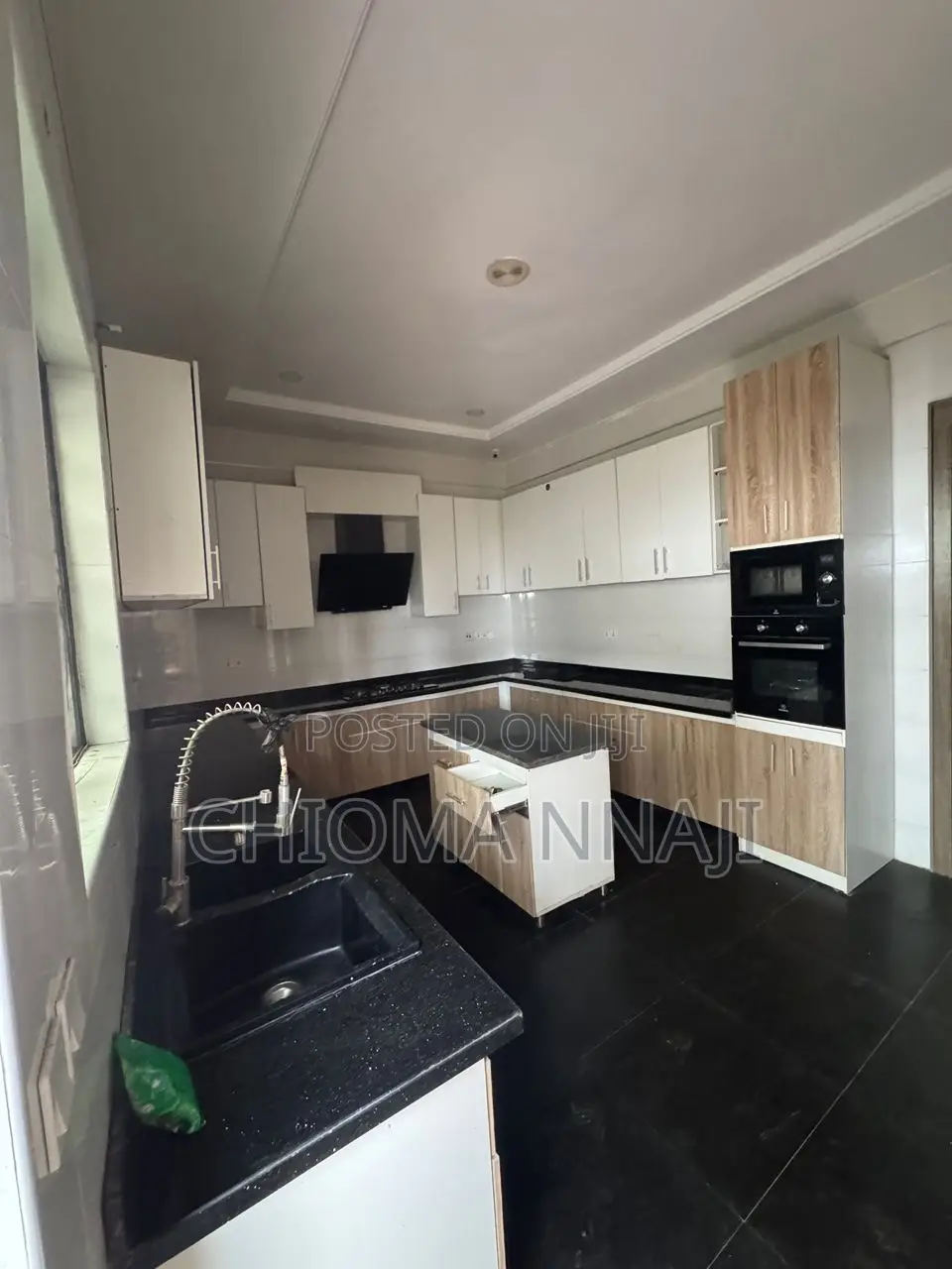 5bdrm Duplex in Lekki for rent