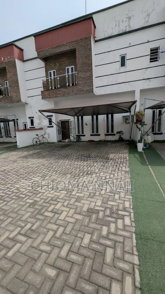 4bdrm Duplex in Lekki for rent