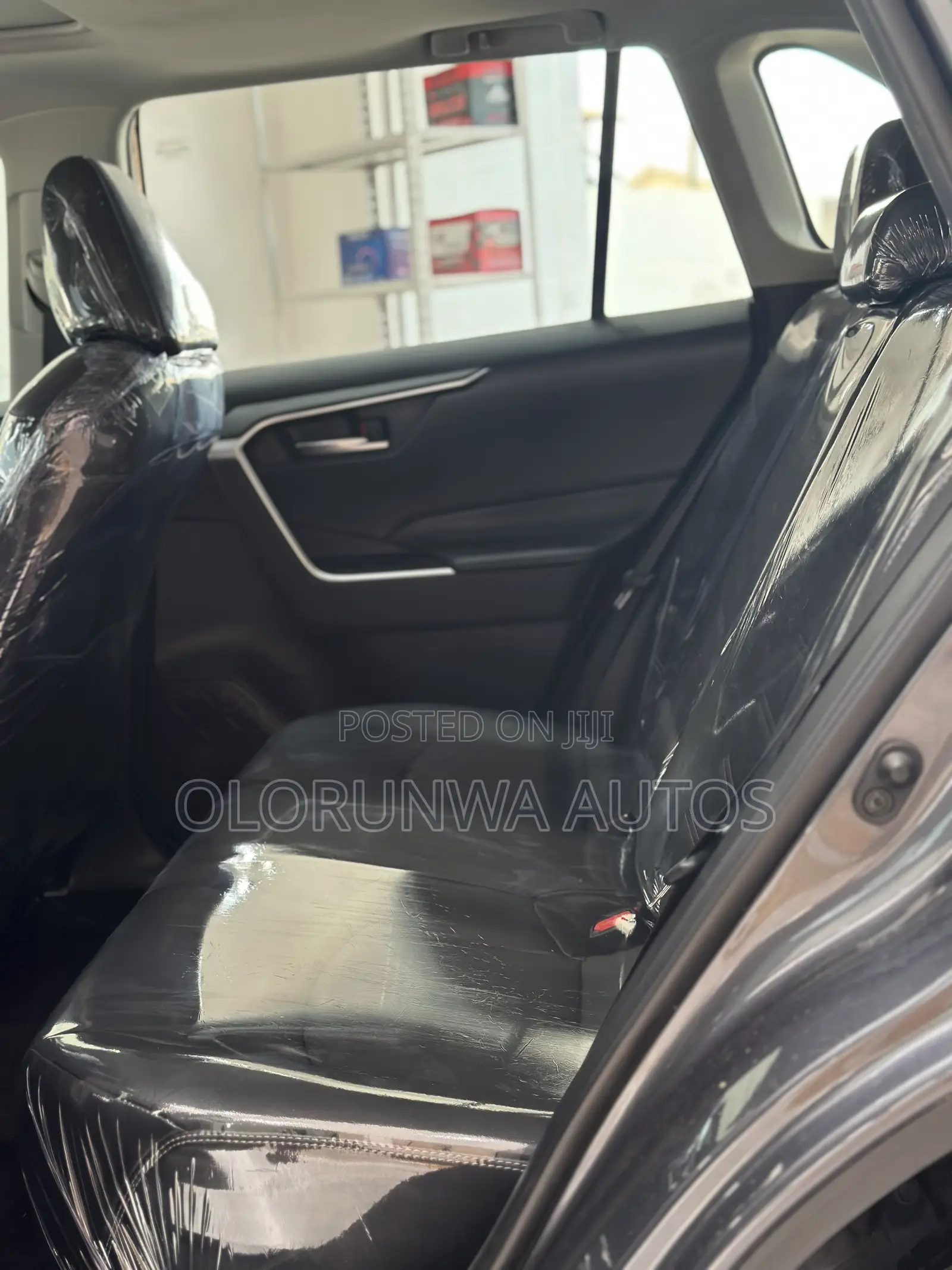 Toyota RAV4 XLE FWD 2020