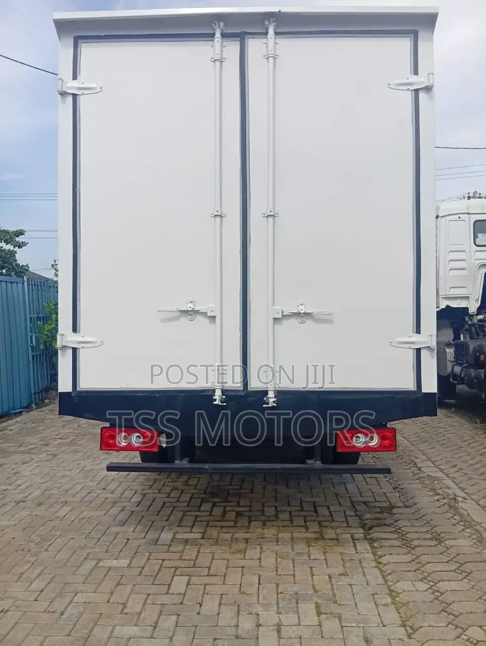 Forland 8 Ton Truck With Box Body