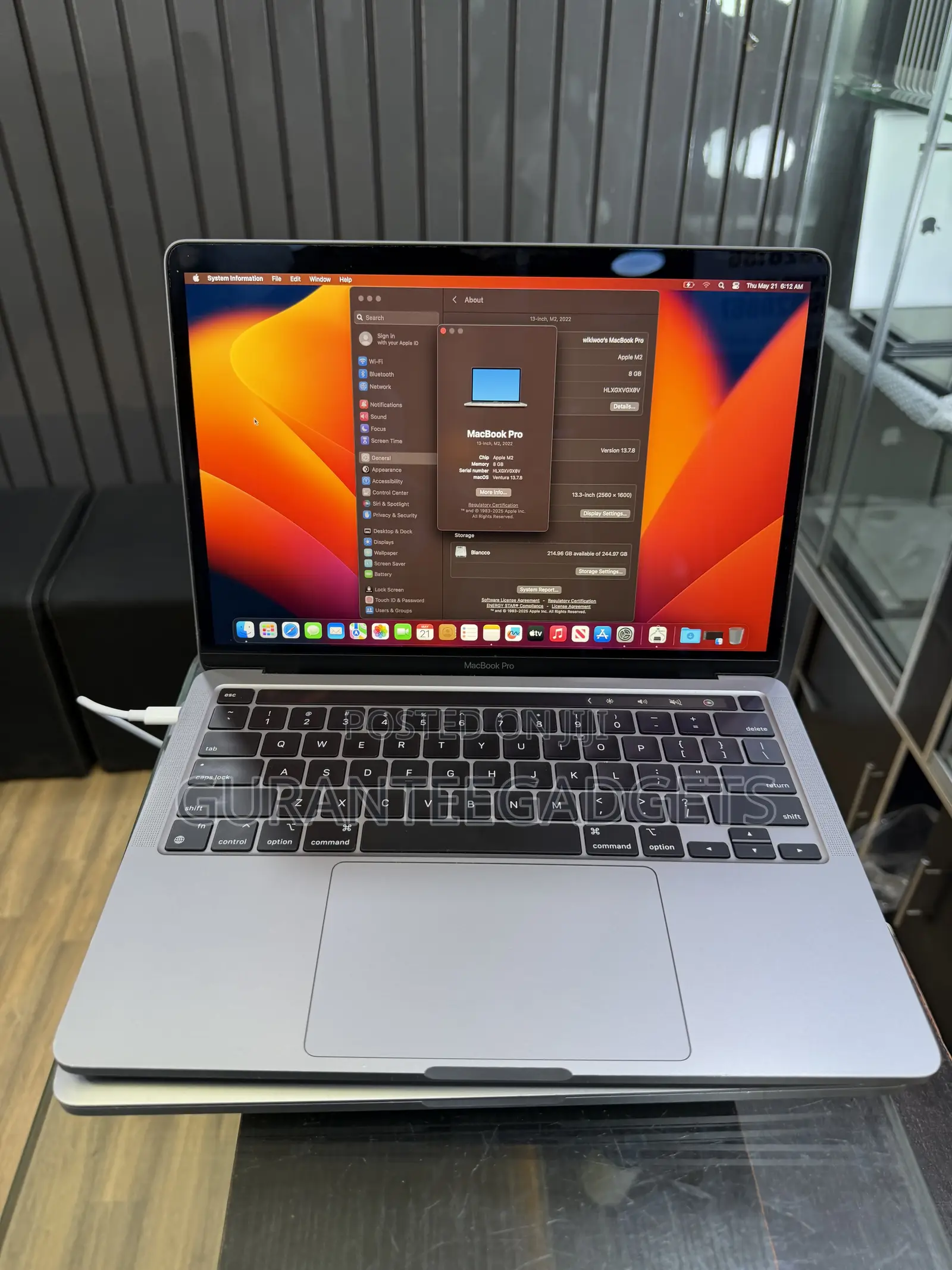 Laptop Apple MacBook Pro 2022 M2 8GB Apple M2 SSD 256GB
