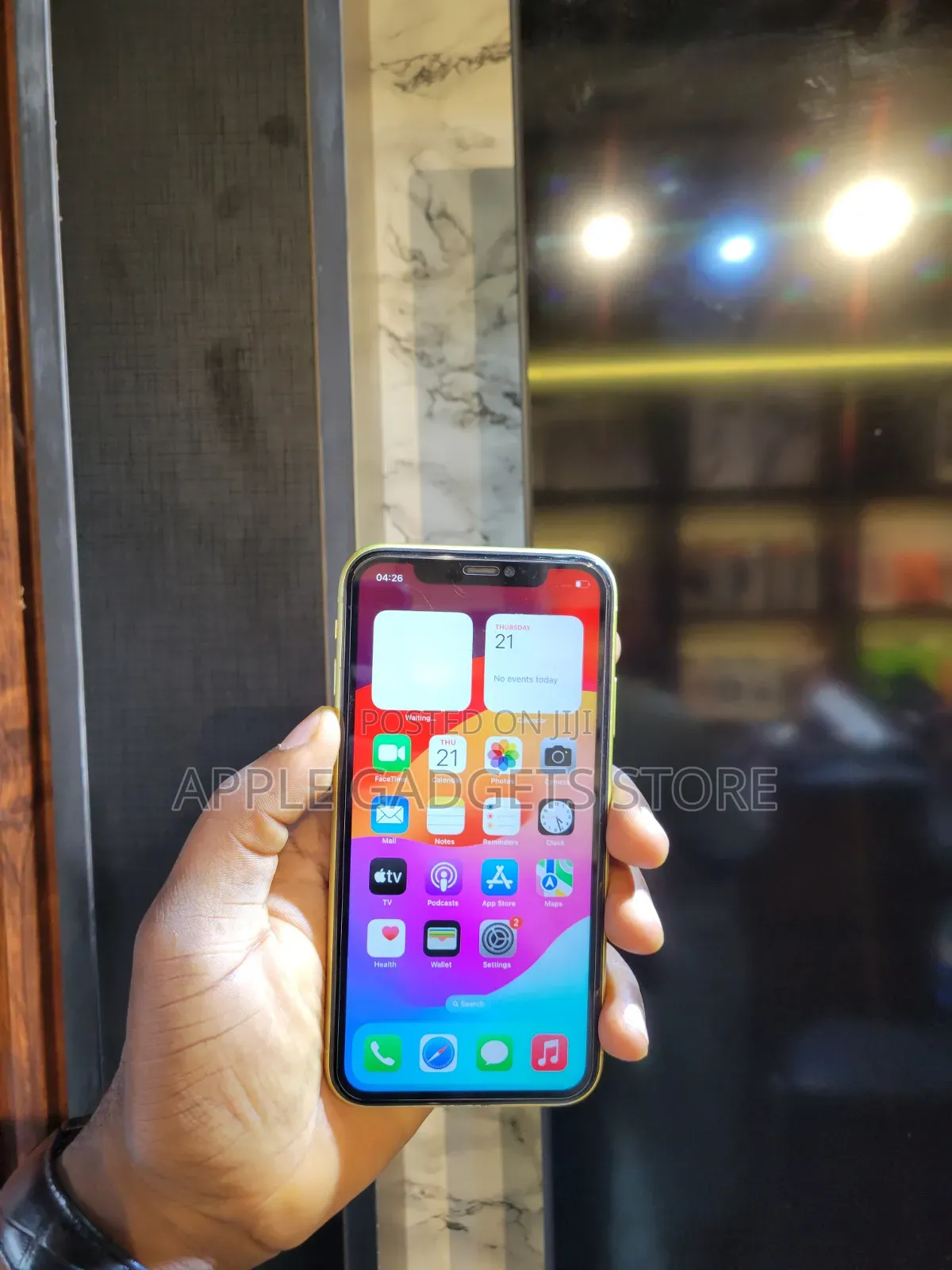 Apple iPhone 11 64 GB Yellow