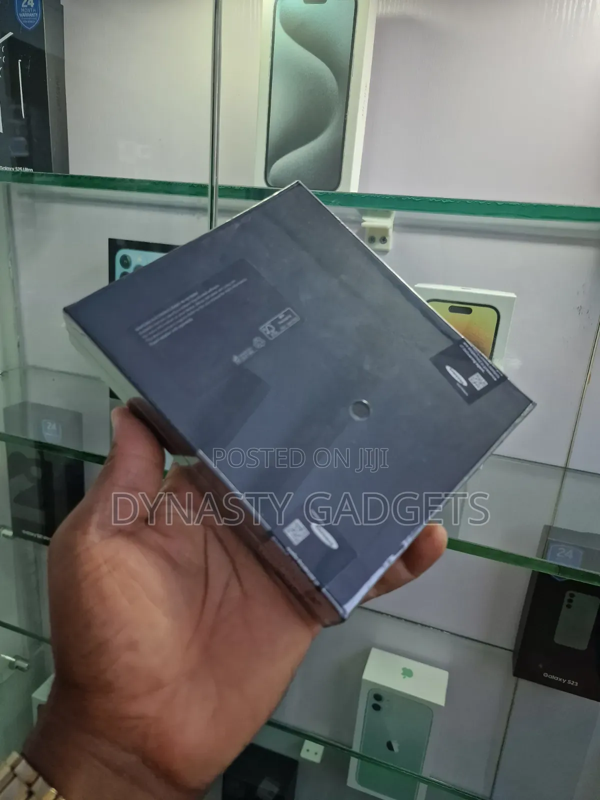 New Samsung Galaxy Z Fold4 256 GB Black