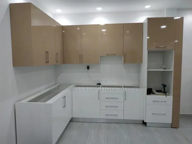 Exqusite Kitchen Cabinet