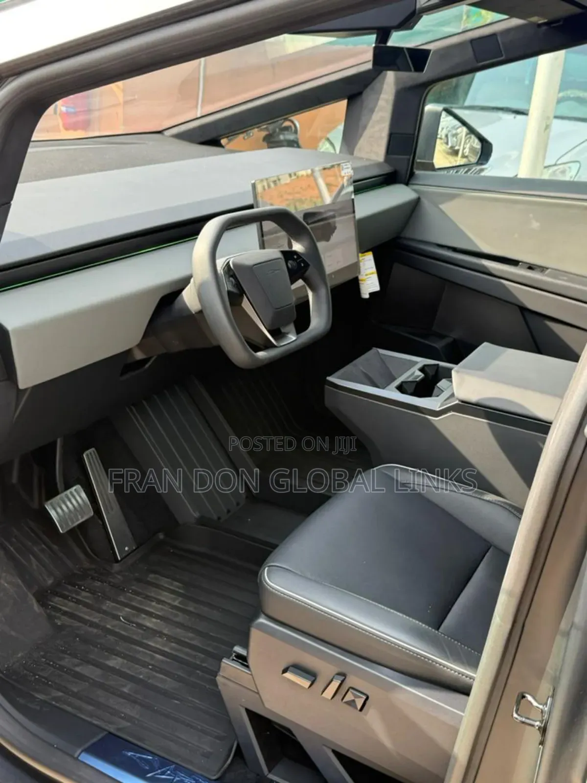 New Tesla Cybertruck 2025 Silver