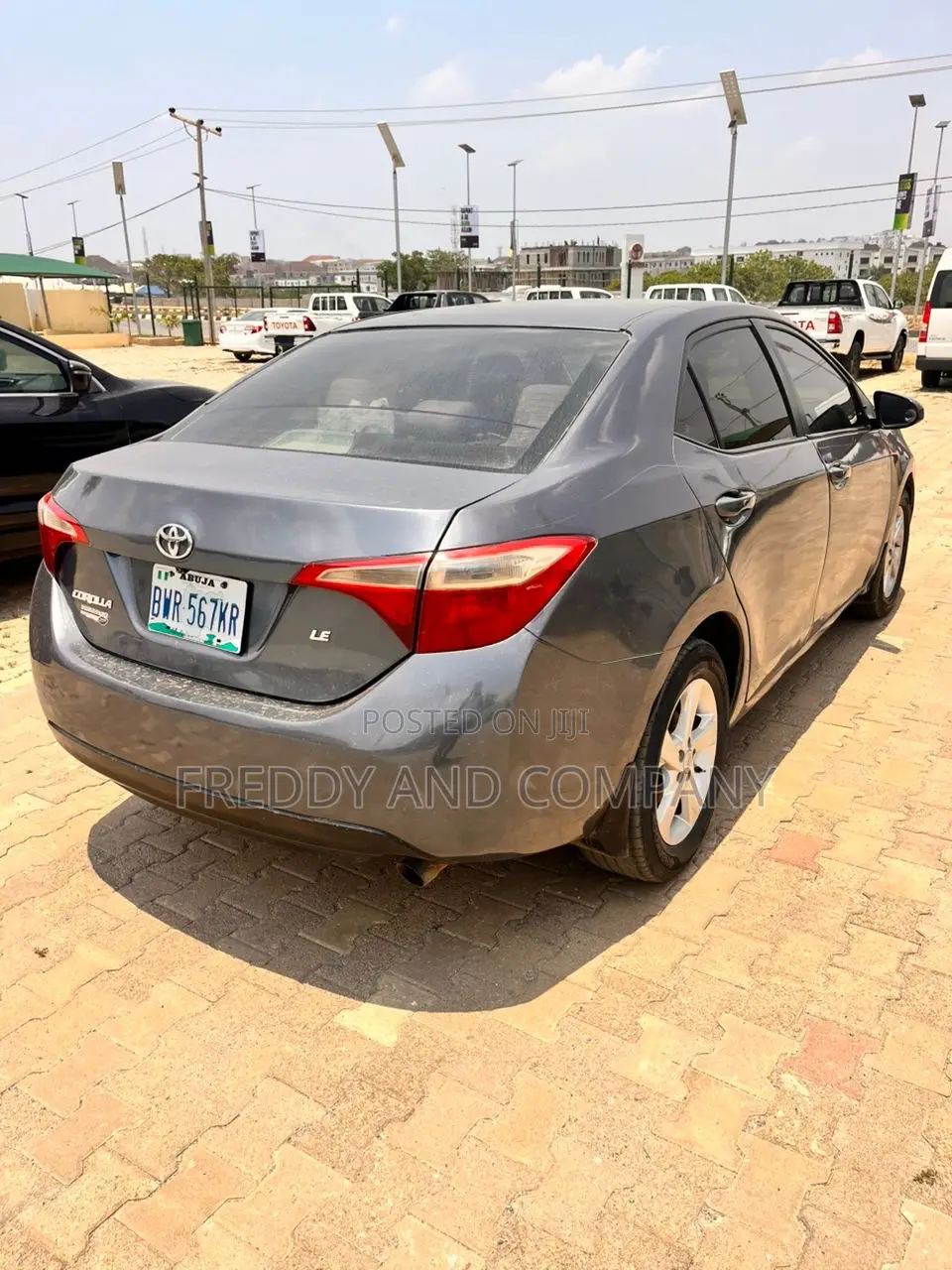 Toyota Corolla LE Premium 4dr Sedan (1.8L 4cyl CVT) 2015 Gray