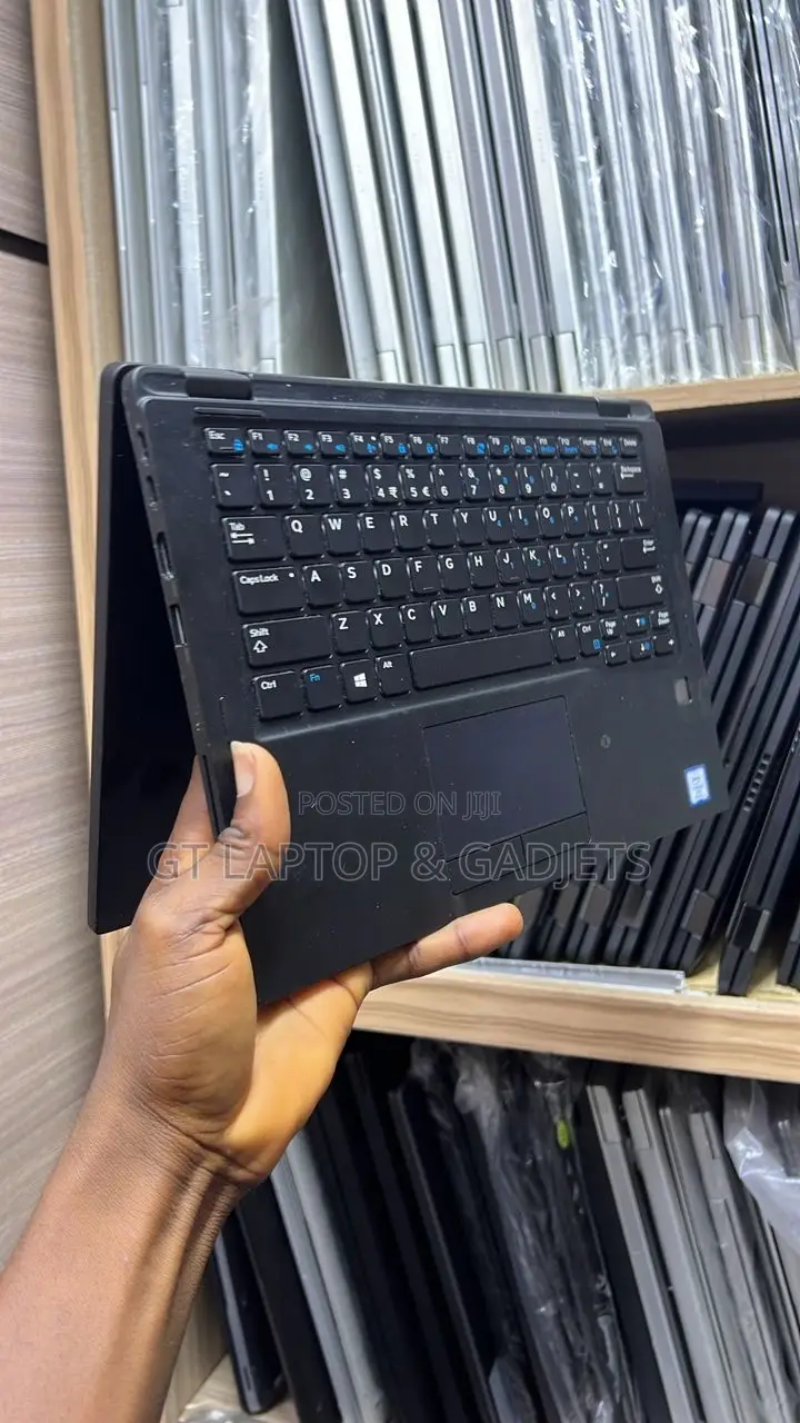 Laptop Dell Latitude 7390 8GB Intel Core i5 SSD 256GB
