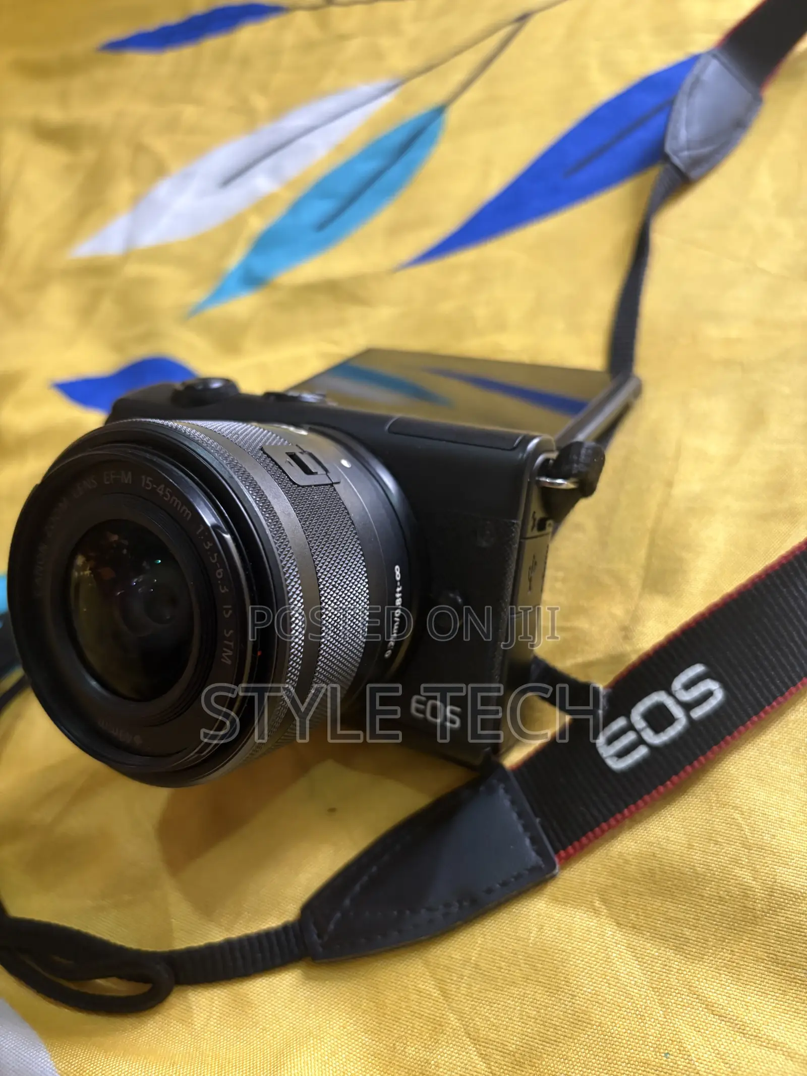 Canon Eos M200