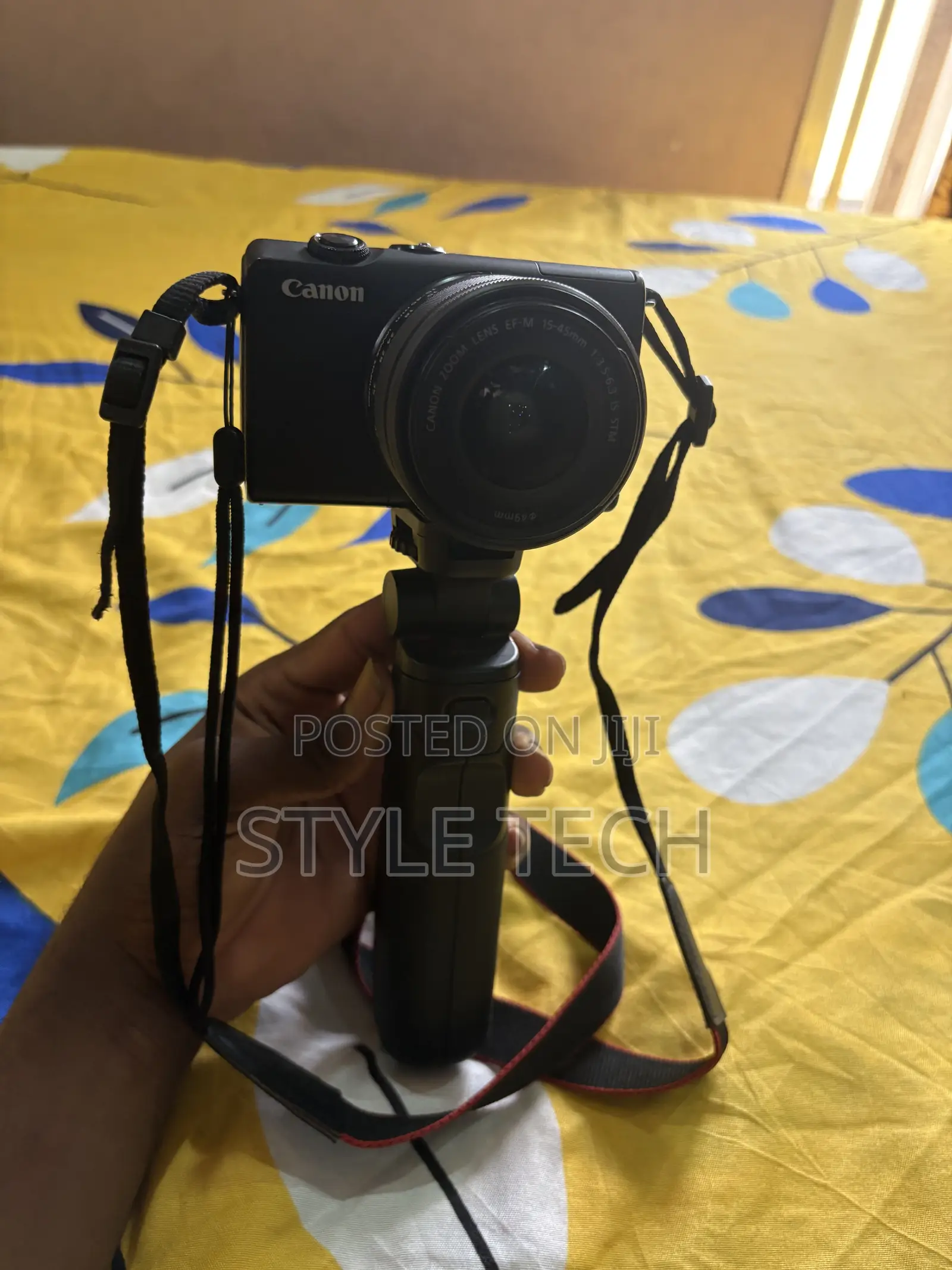 Canon Eos M200
