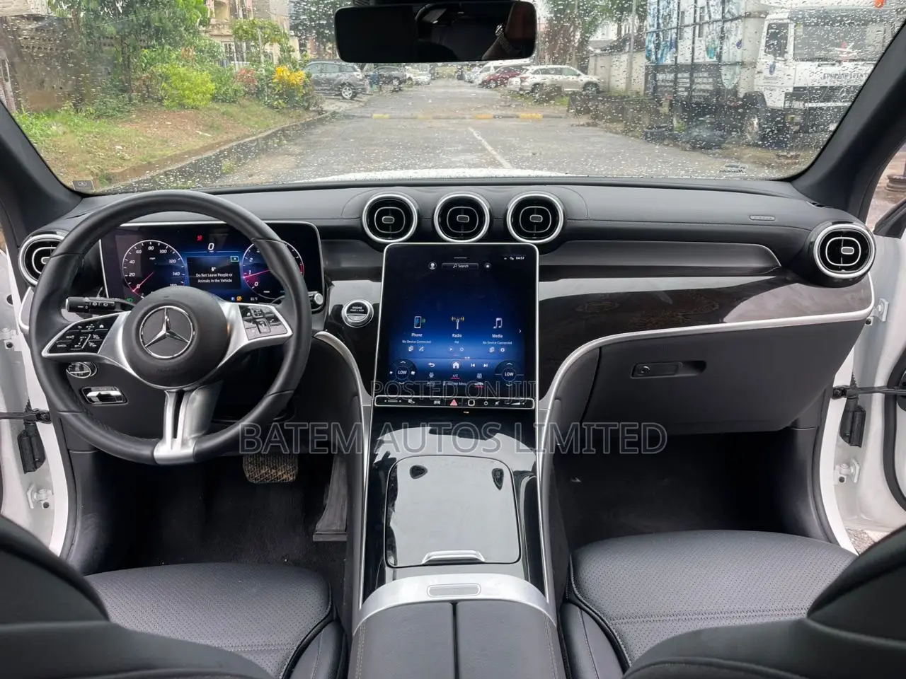 Mercedes-Benz GLC-Class GLC 300 2024 White