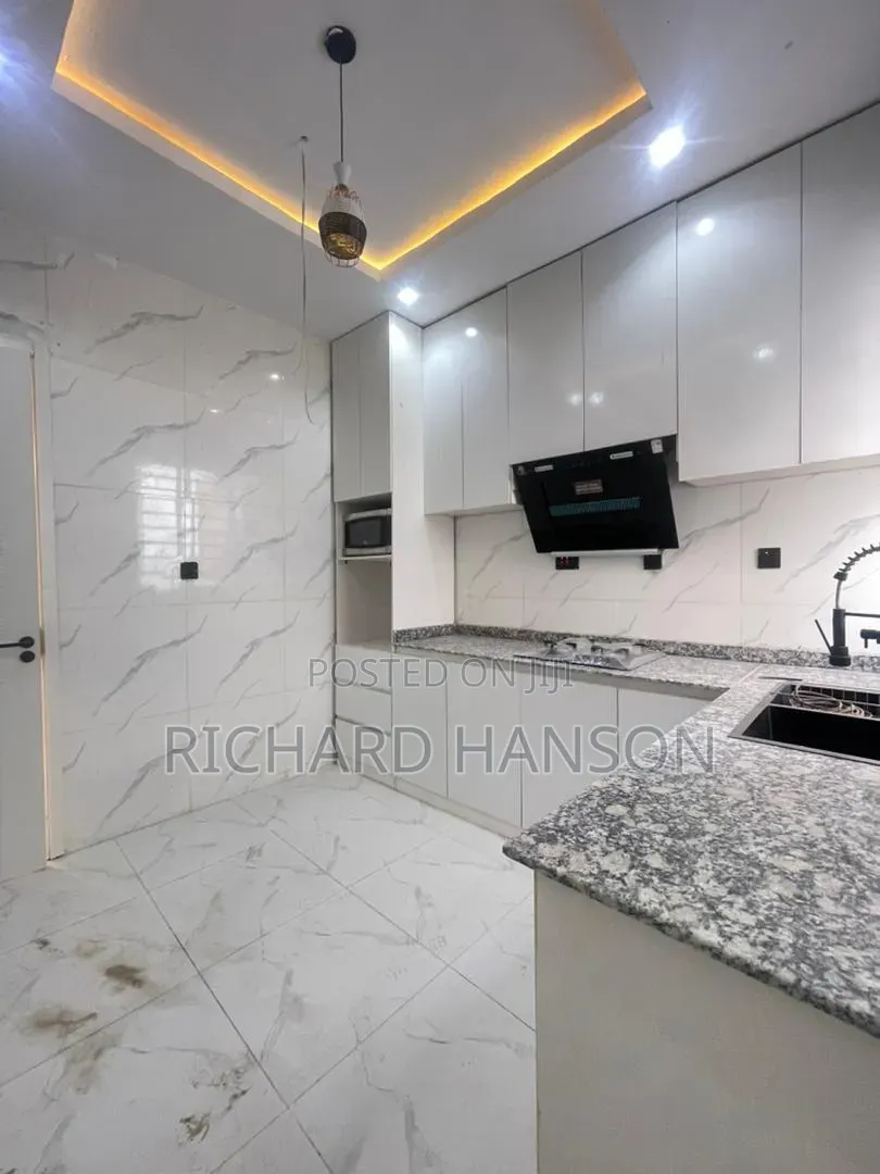 4bdrm Duplex in Villa, Ikota for rent