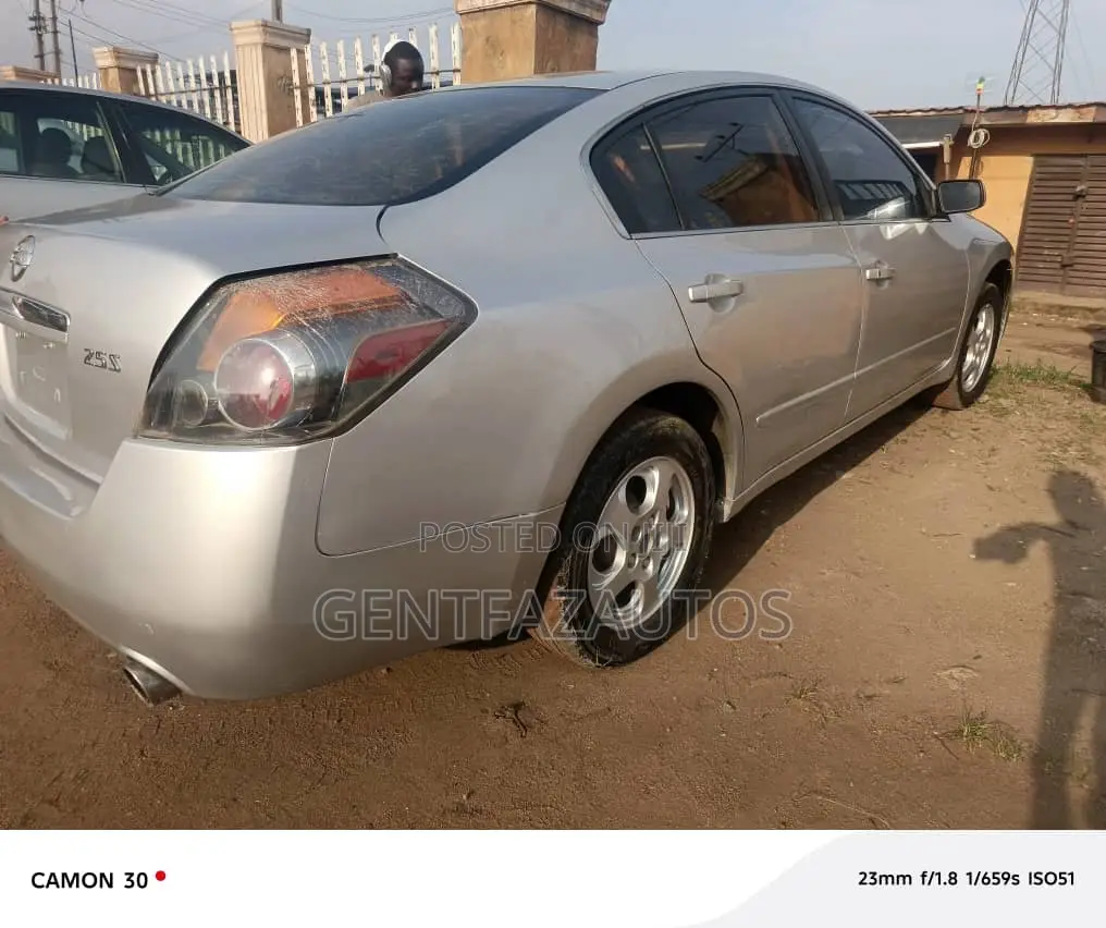 Nissan Altima 2.5 2009 Silver
