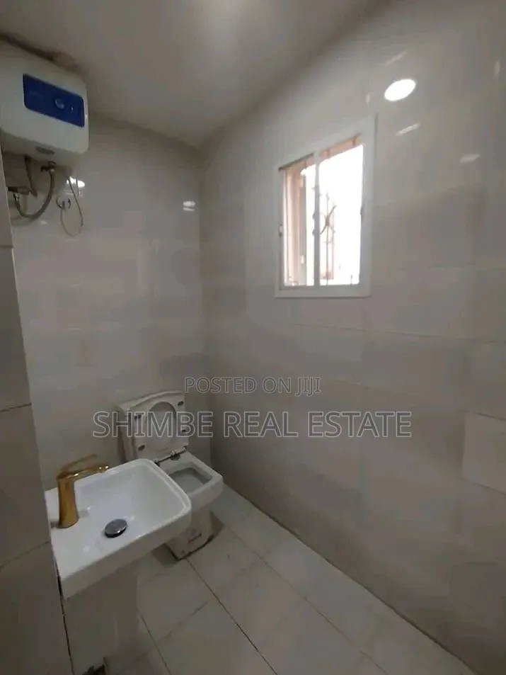 4bdrm Bungalow in Osongoma Estate Uyo for sale