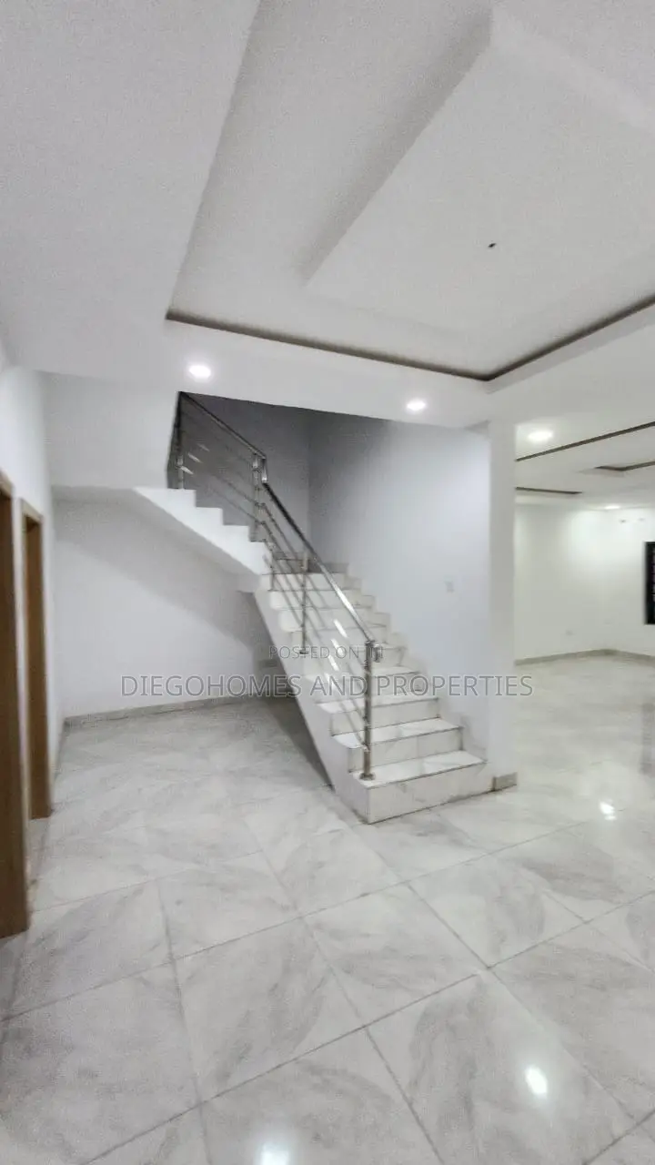 3bdrm Duplex in Isheri North for sale
