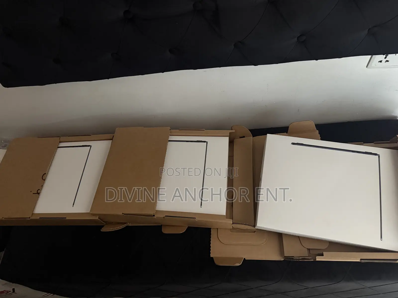 New Apple MacBook Air 2026 M5 15-inch 24GB Apple M5 SSHD (Hybrid) 1T