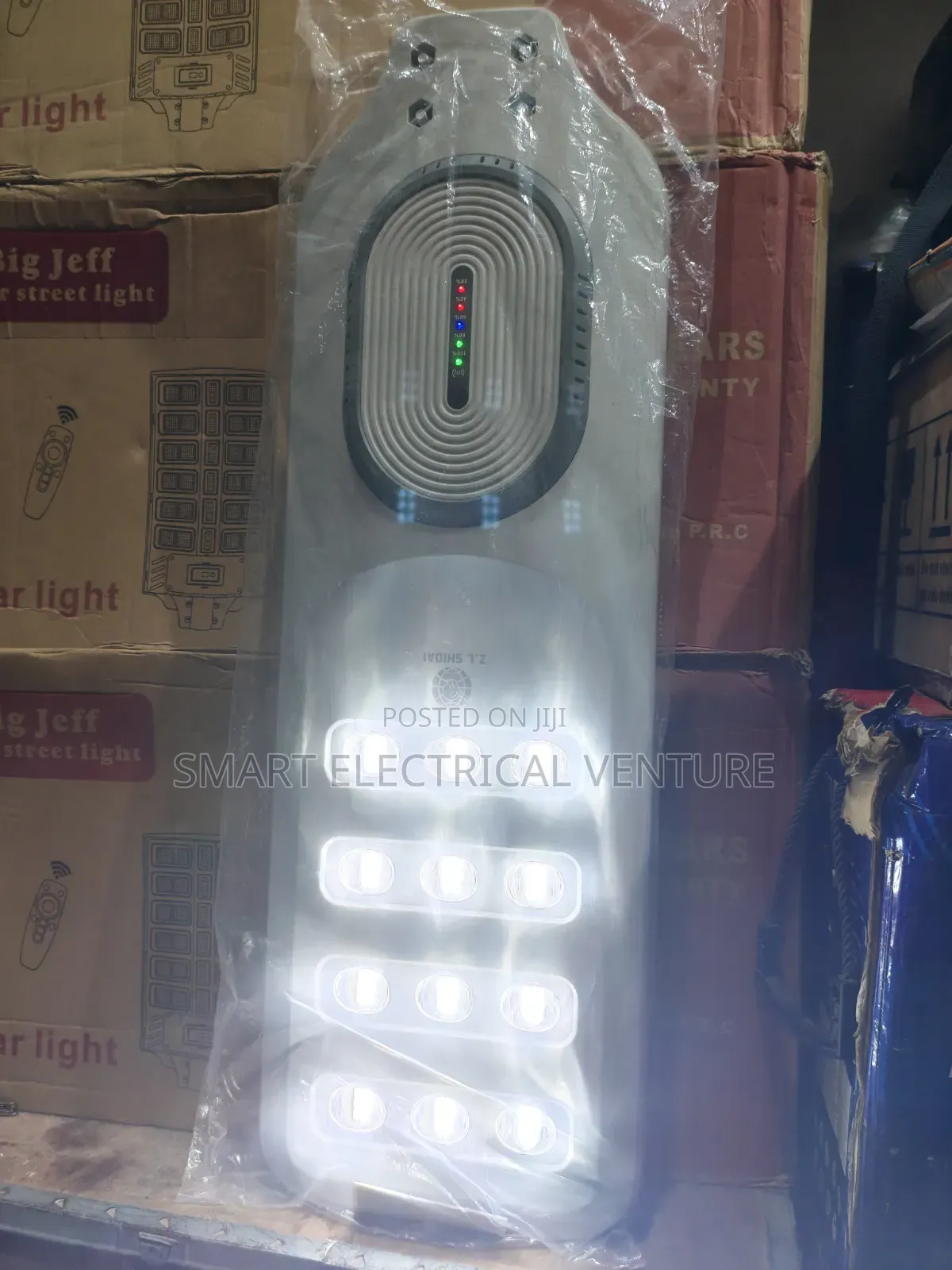 Zl New 400 Watts All in One Solar Street Light Very Durable/Reliable