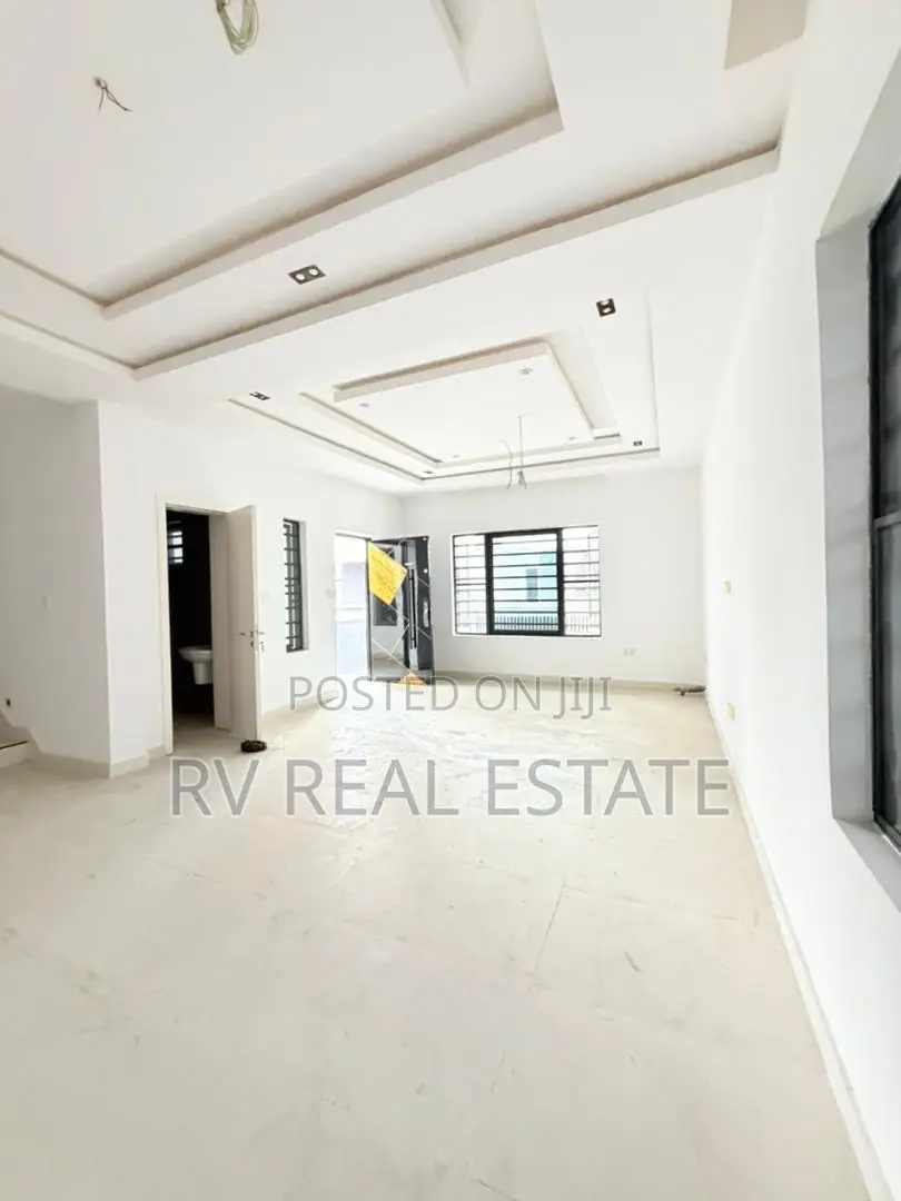 4bdrm Duplex in Adeniyi Jones for sale