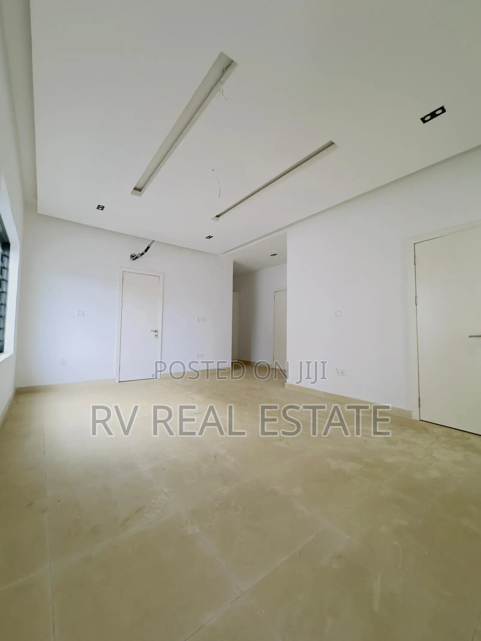 4bdrm Duplex in Adeniyi Jones for sale