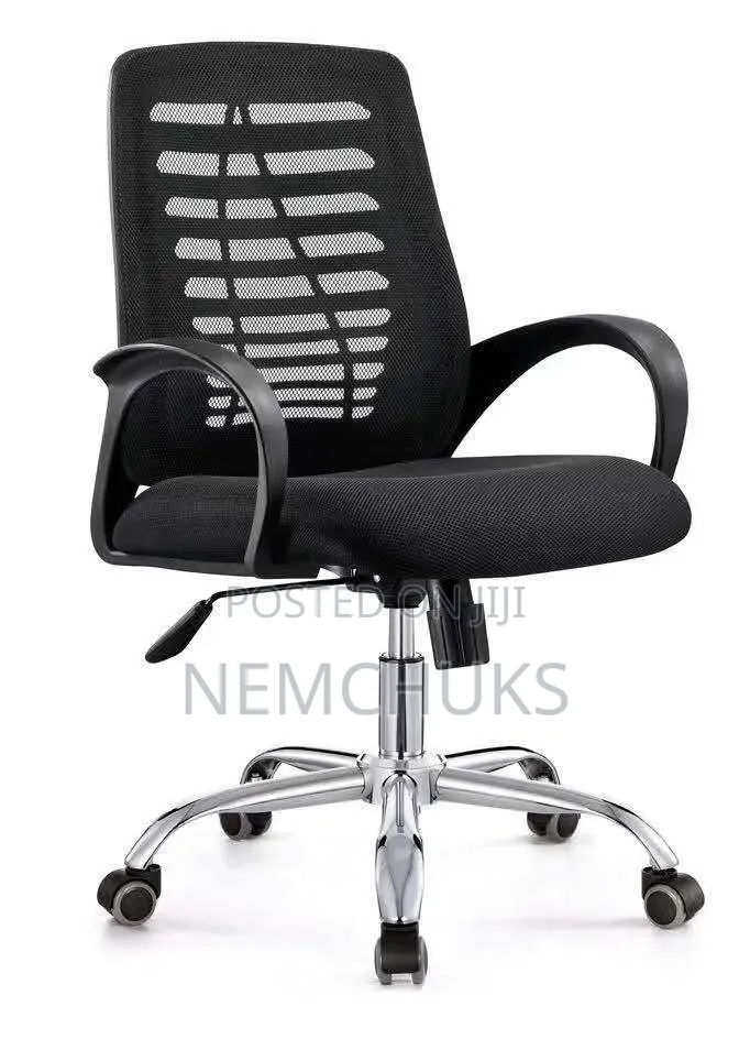 Victory R Swivel Office Chair